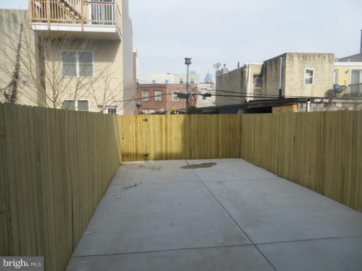 POINT BREEZE - Residential