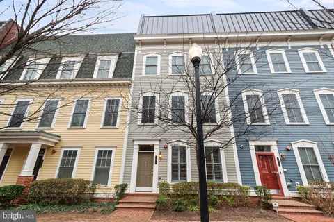 1417 Van Valkenburgh Lane, Alexandria, VA MLS: VAAX2053420