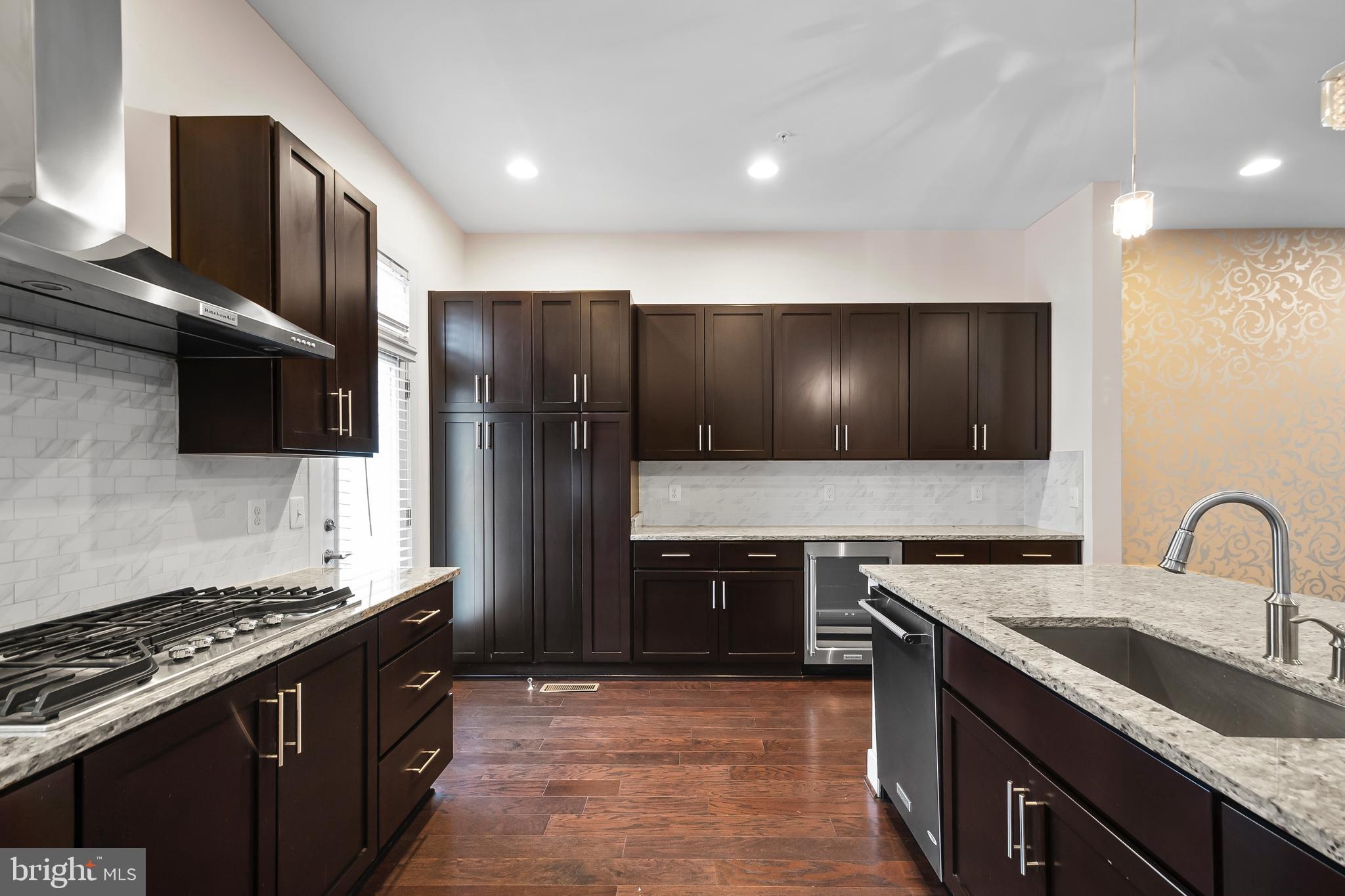 POTOMAC YARD - Residential