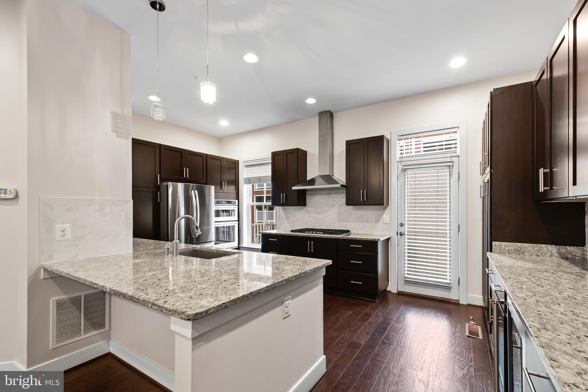 POTOMAC YARD - Residential