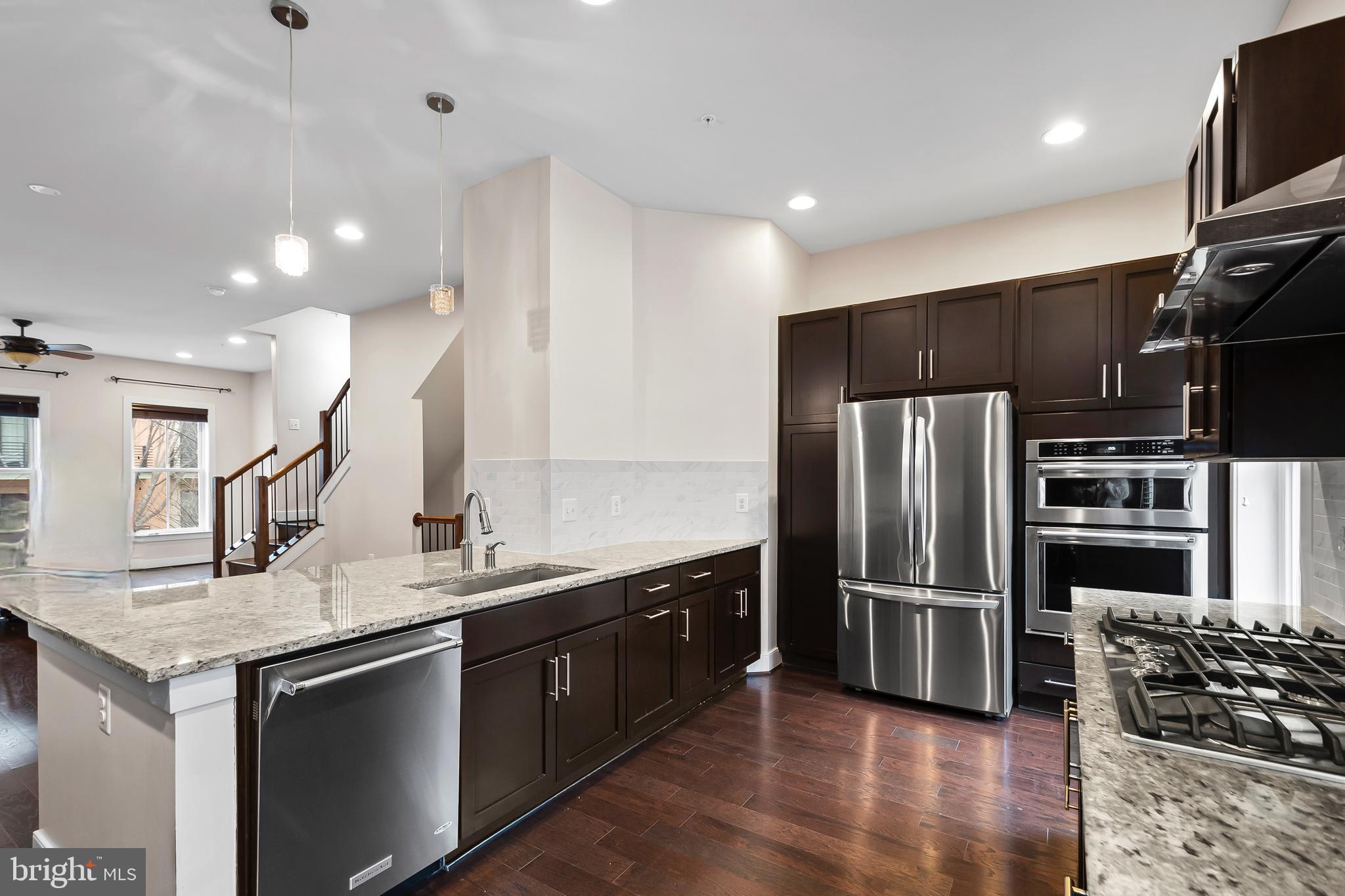 POTOMAC YARD - Residential