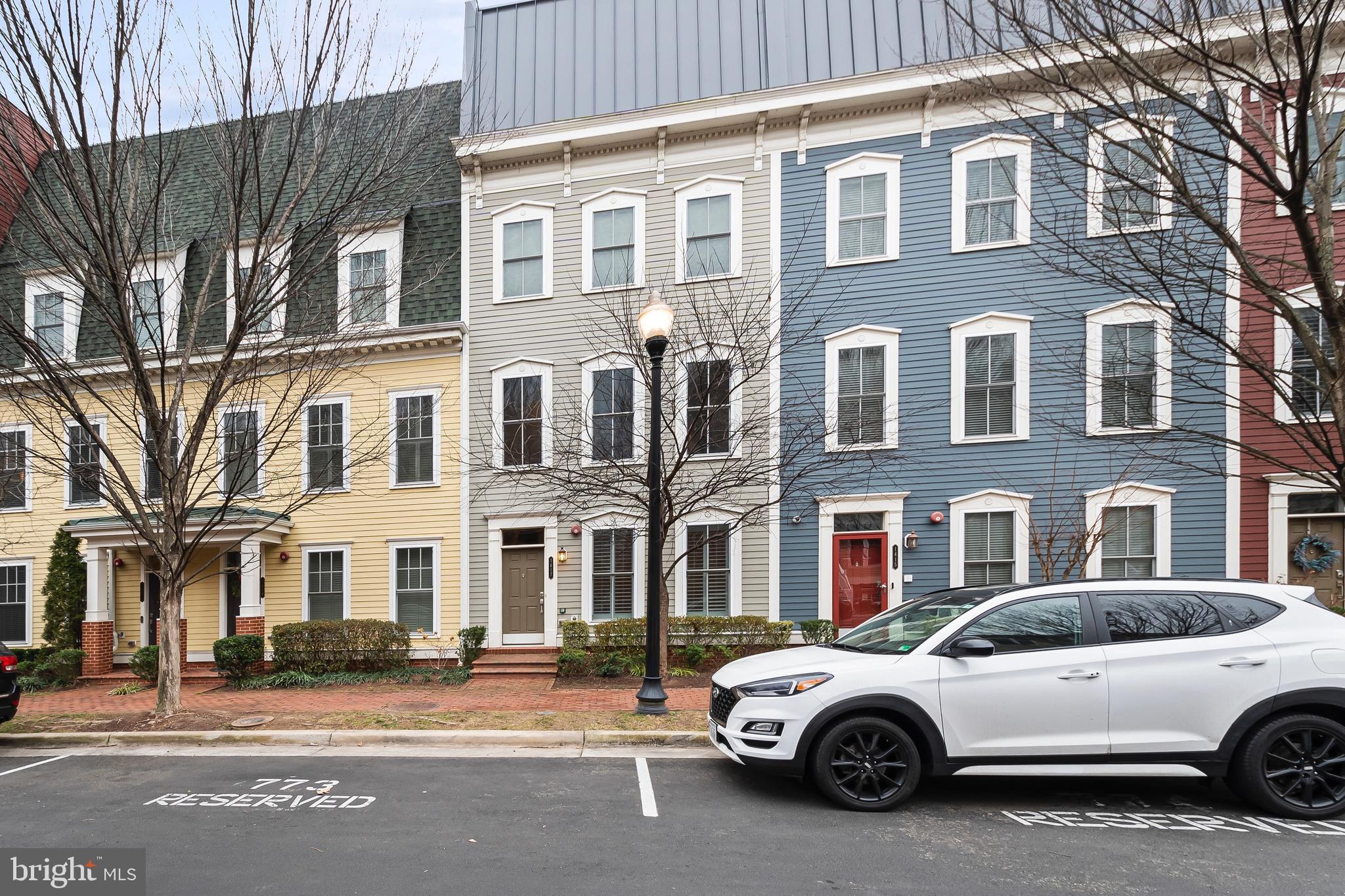 1417 VAN VALKENBURGH LANE