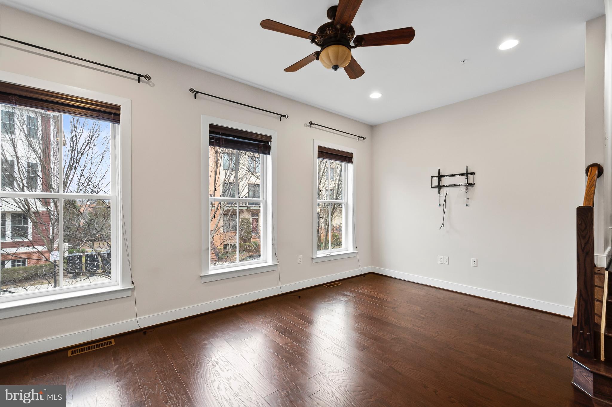 POTOMAC YARD - Residential