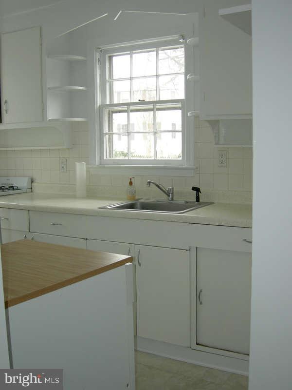 PARKHURST - Residential Lease