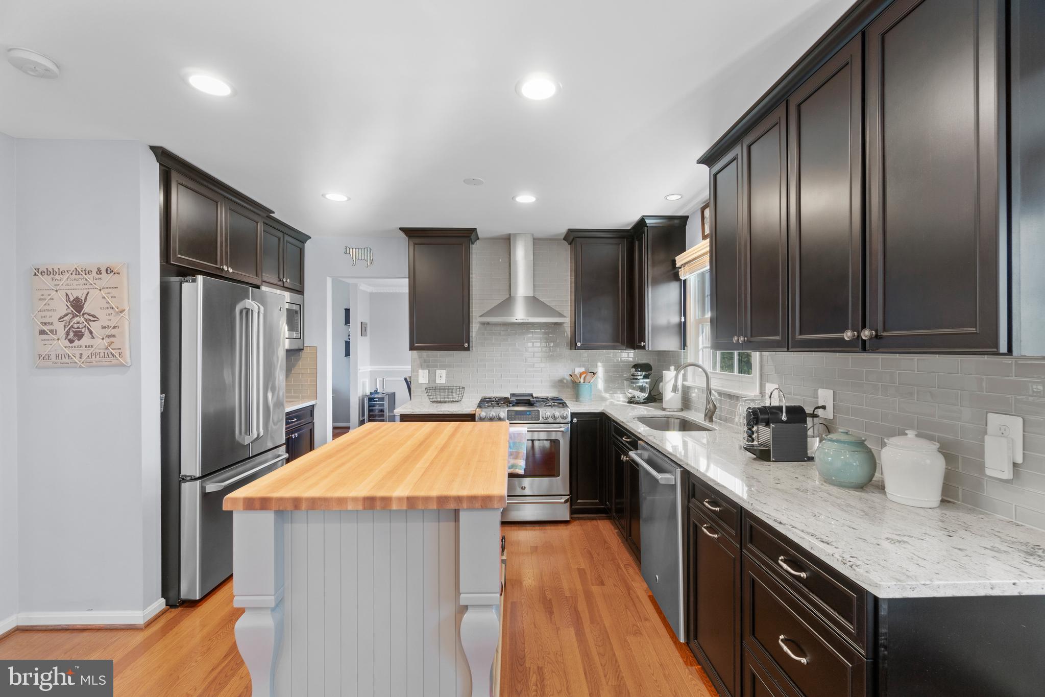 ASHBURN VILLAGE - Residential