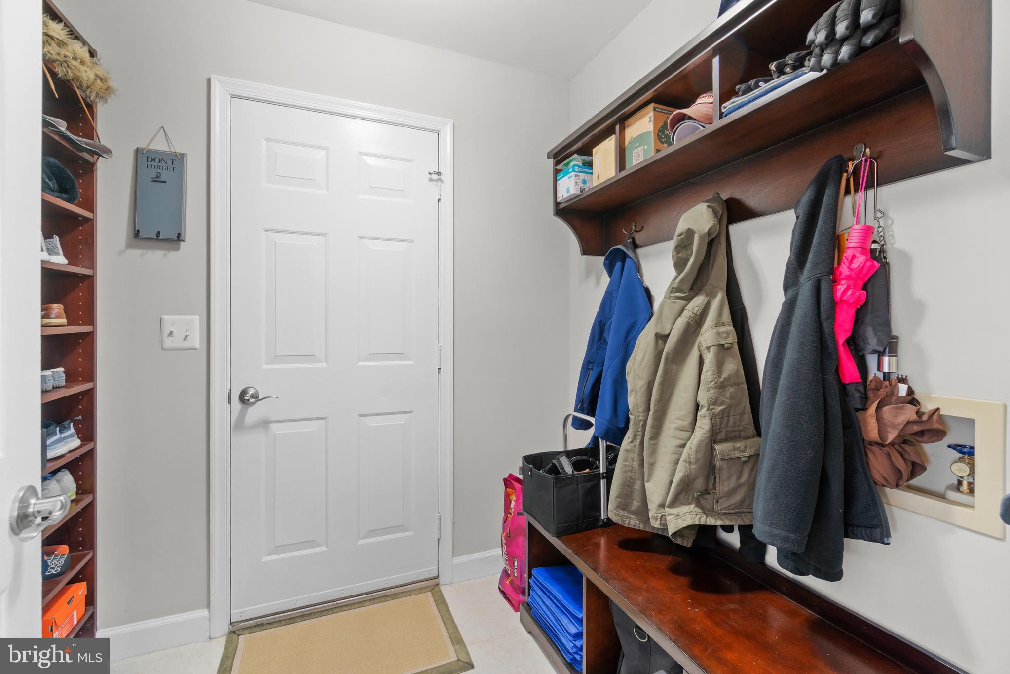 ASHBURN VILLAGE - Residential