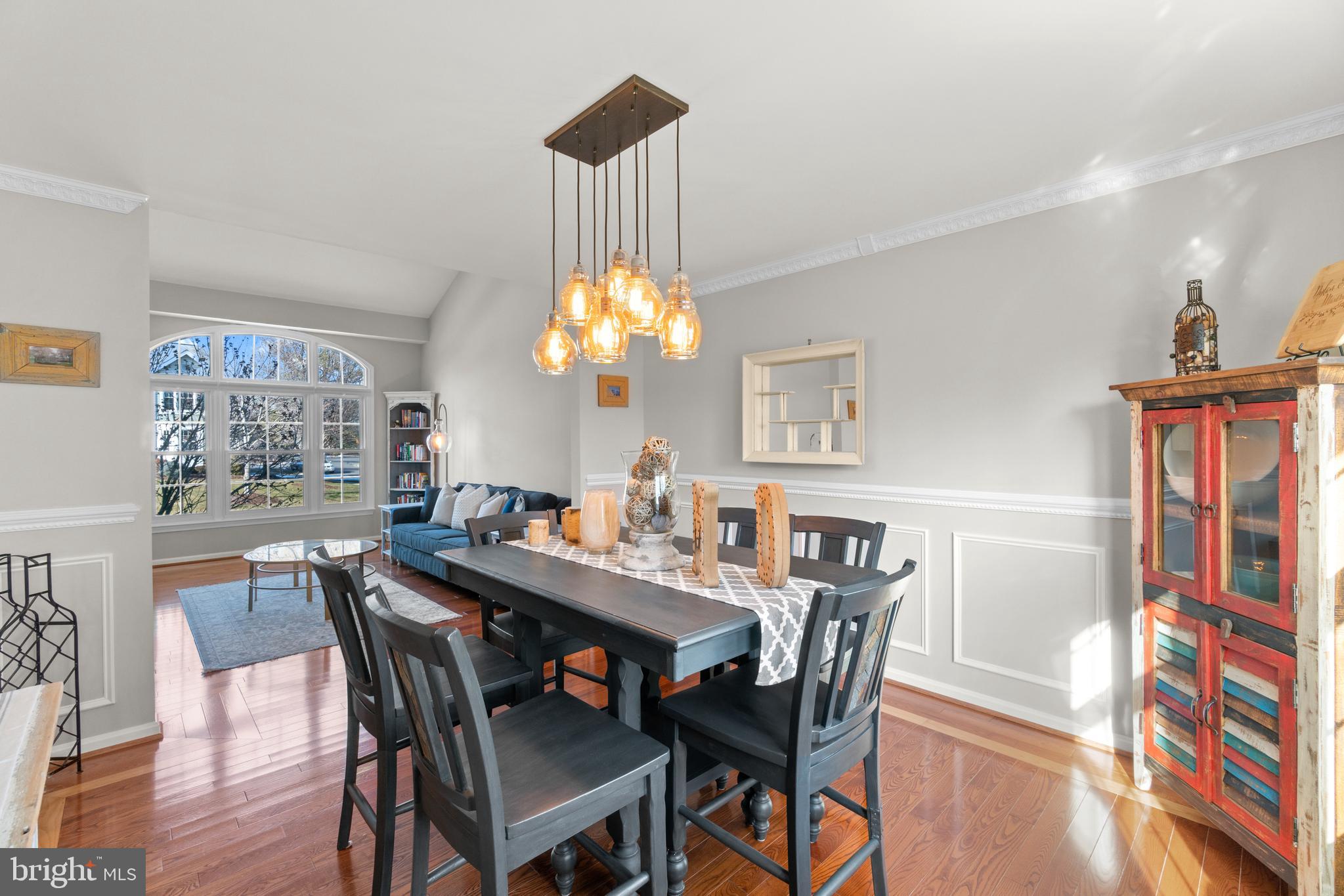 ASHBURN VILLAGE - Residential