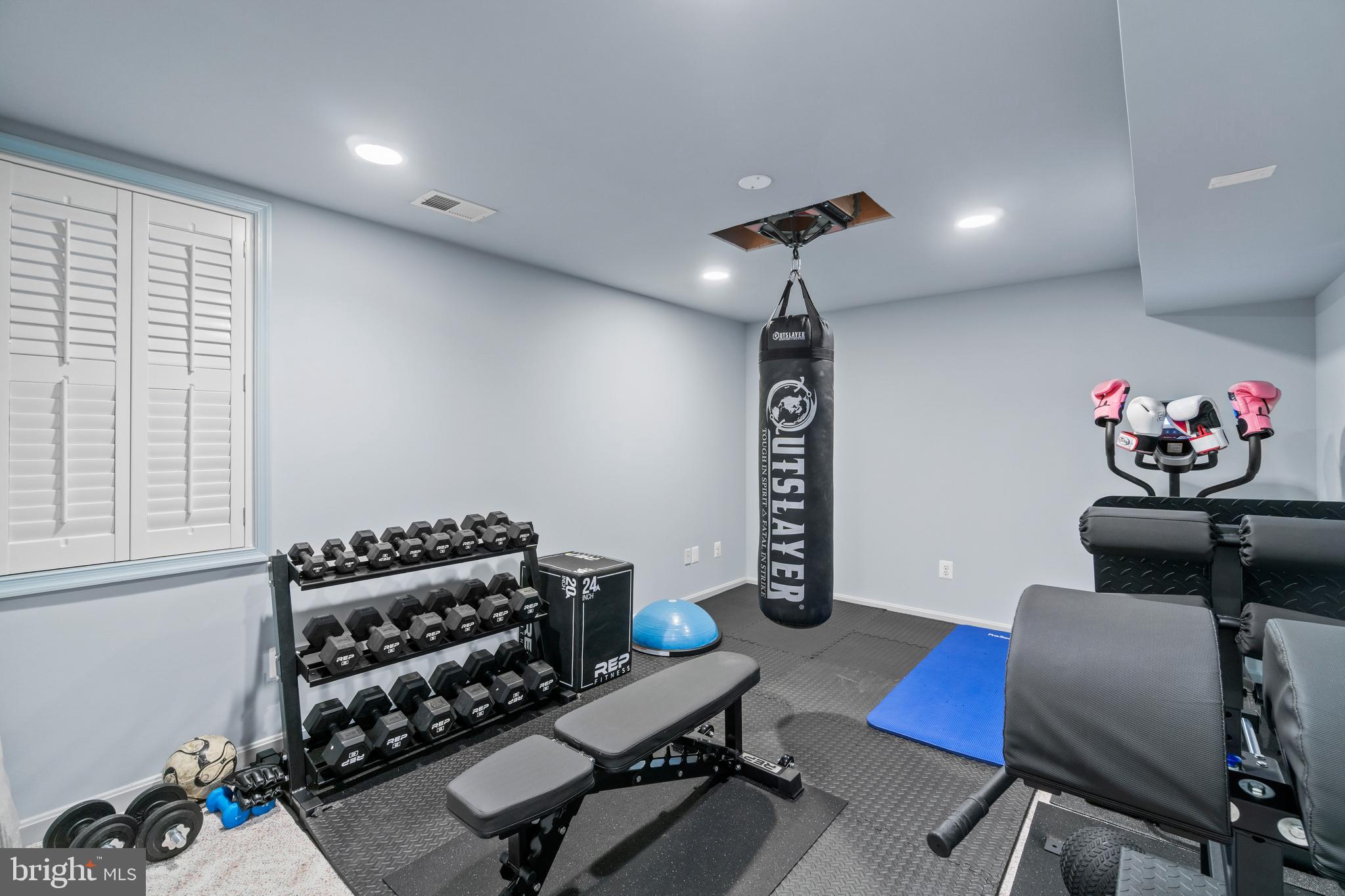 ASHBURN VILLAGE - Residential