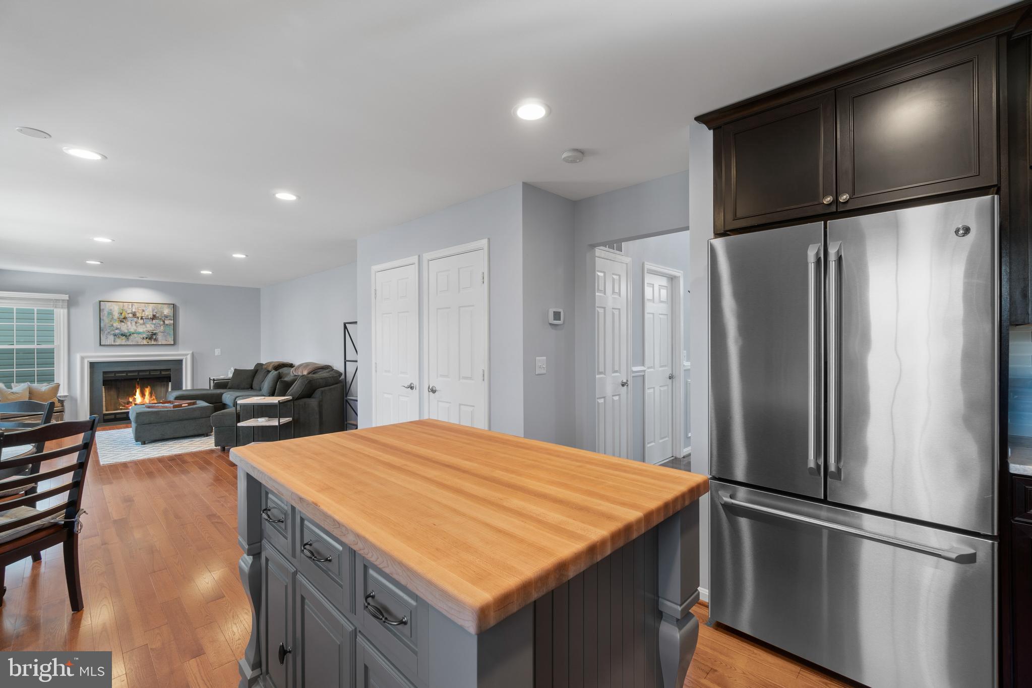 ASHBURN VILLAGE - Residential