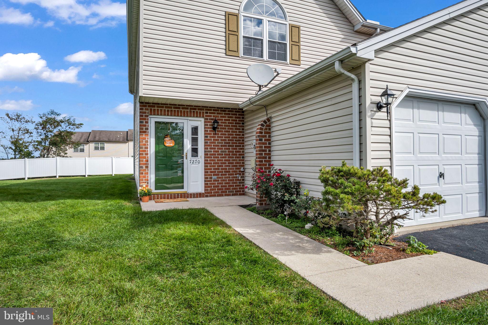 CAPITAL RIDGE - Residential