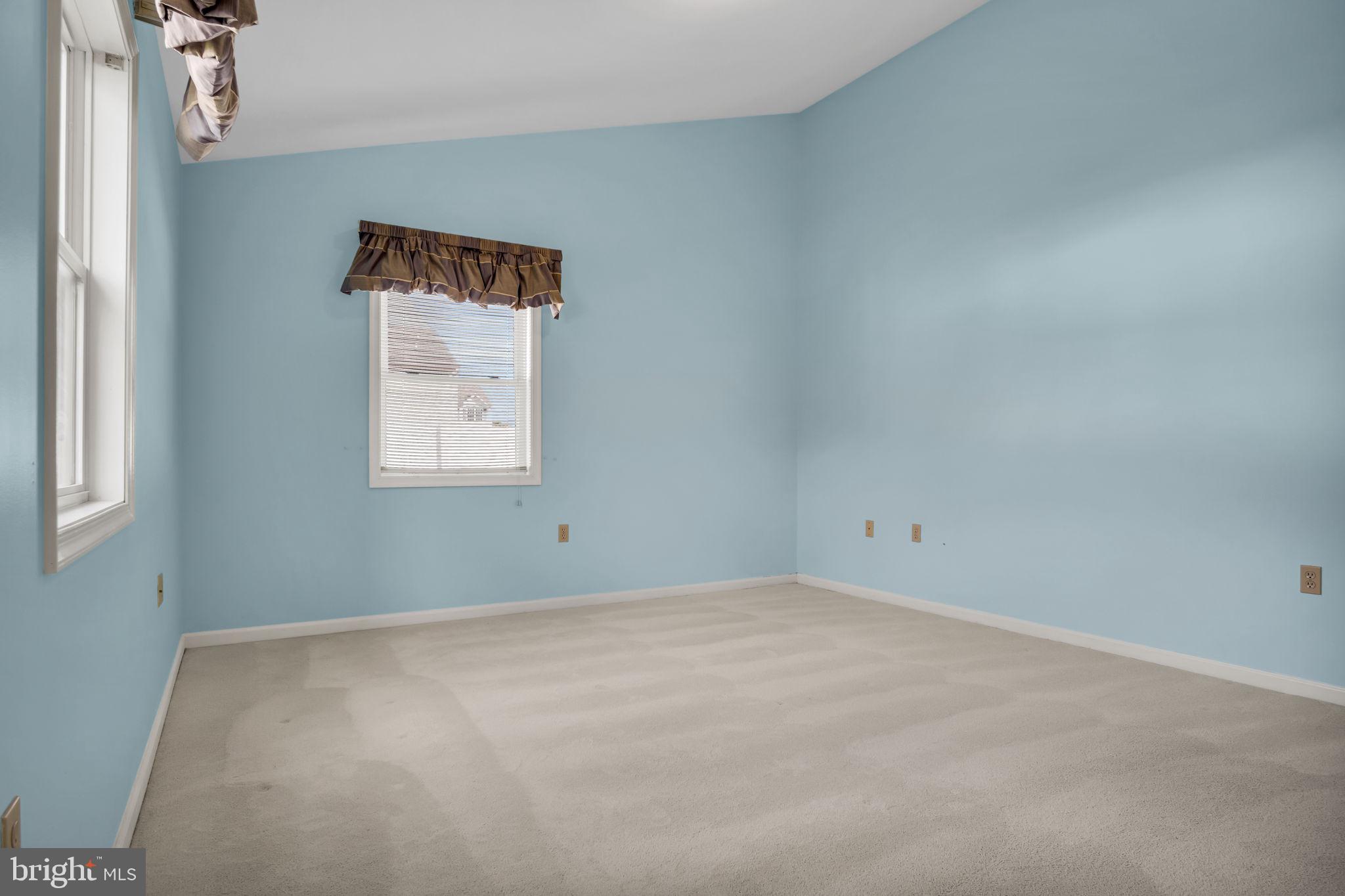 CAPITAL RIDGE - Residential