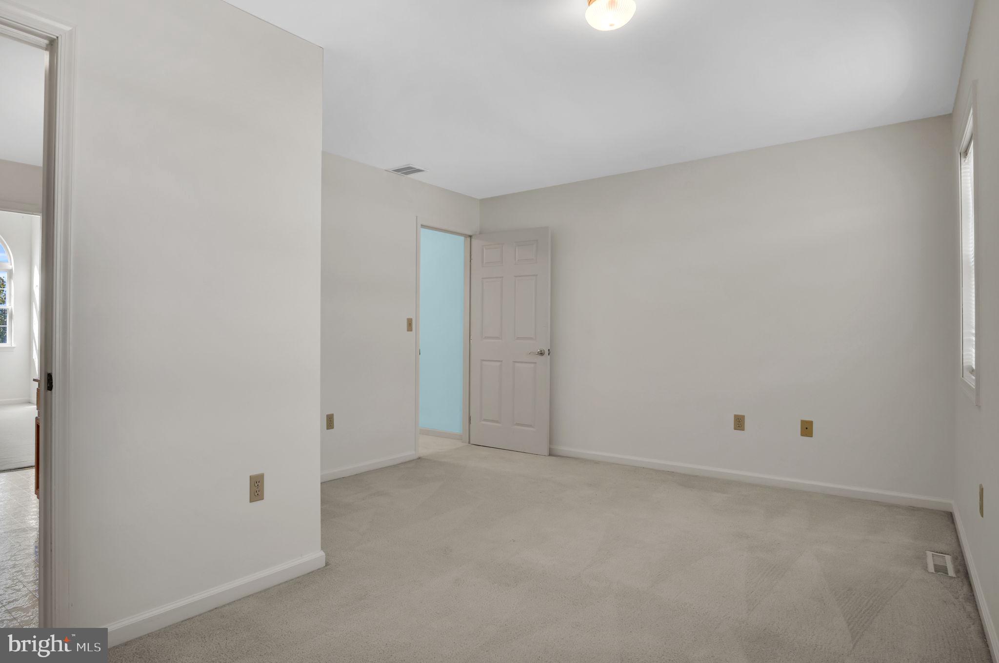 CAPITAL RIDGE - Residential