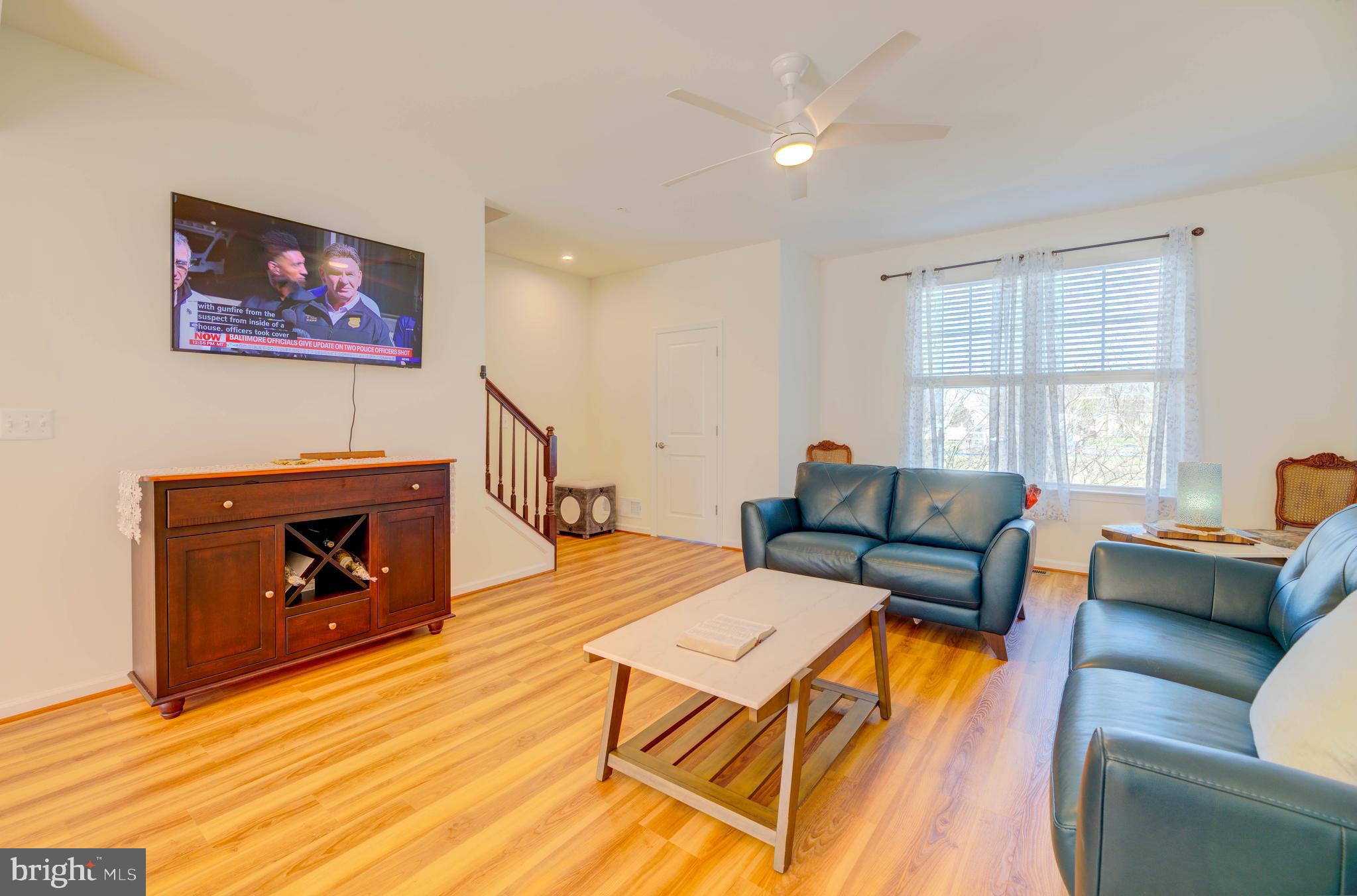 DEEP HARBOUR - Residential