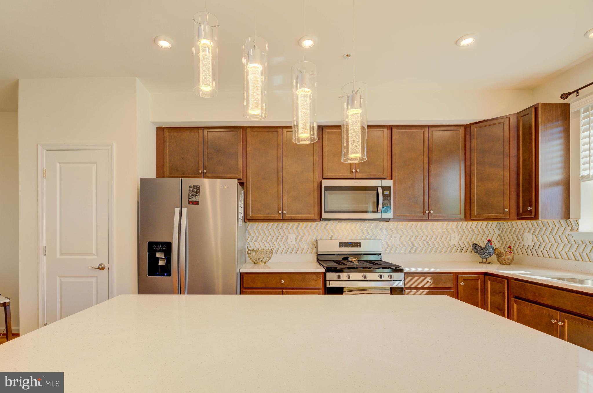 DEEP HARBOUR - Residential