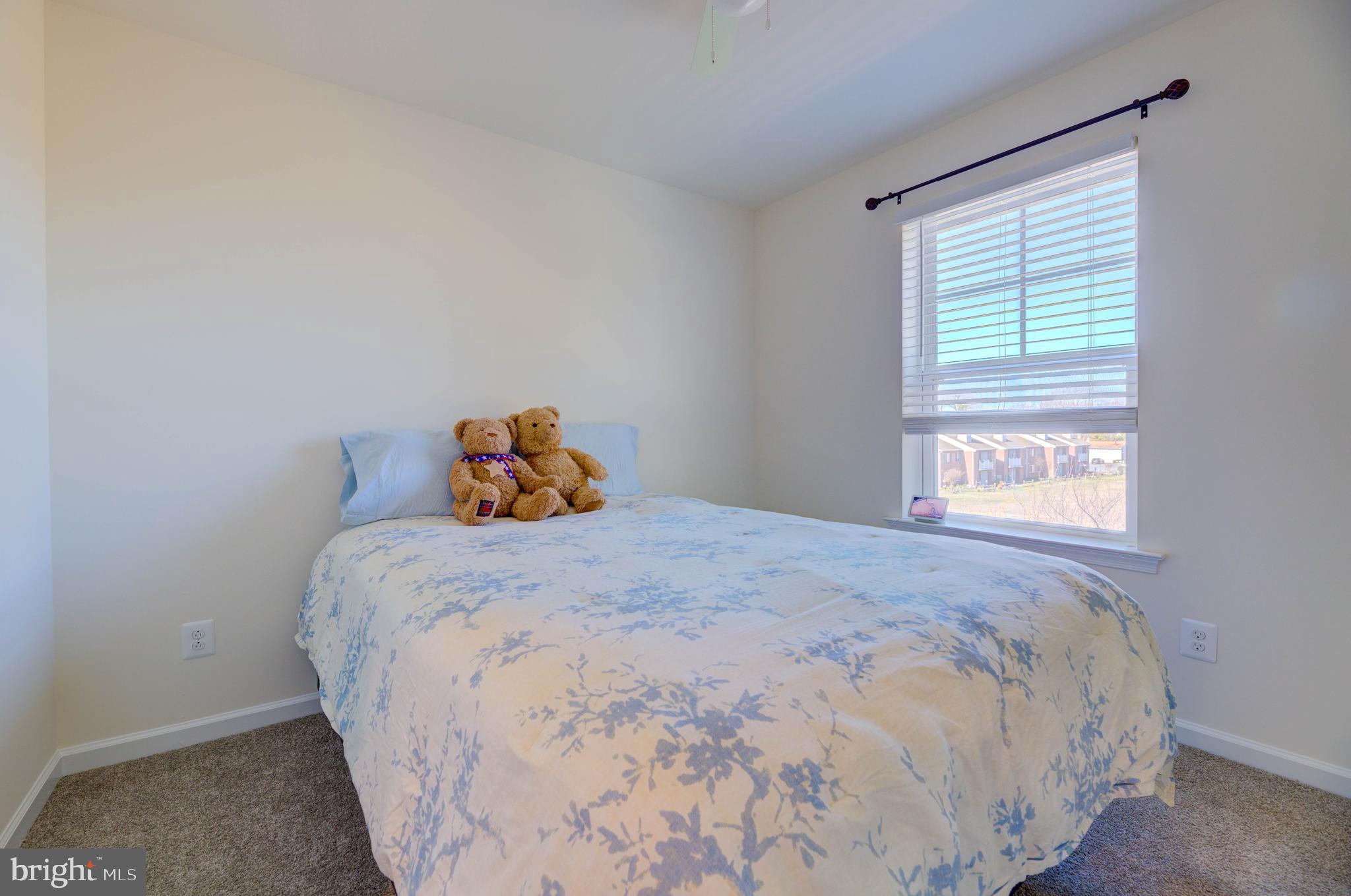 DEEP HARBOUR - Residential