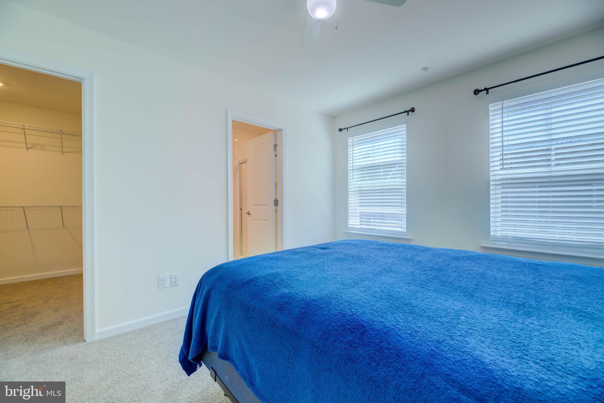 DEEP HARBOUR - Residential