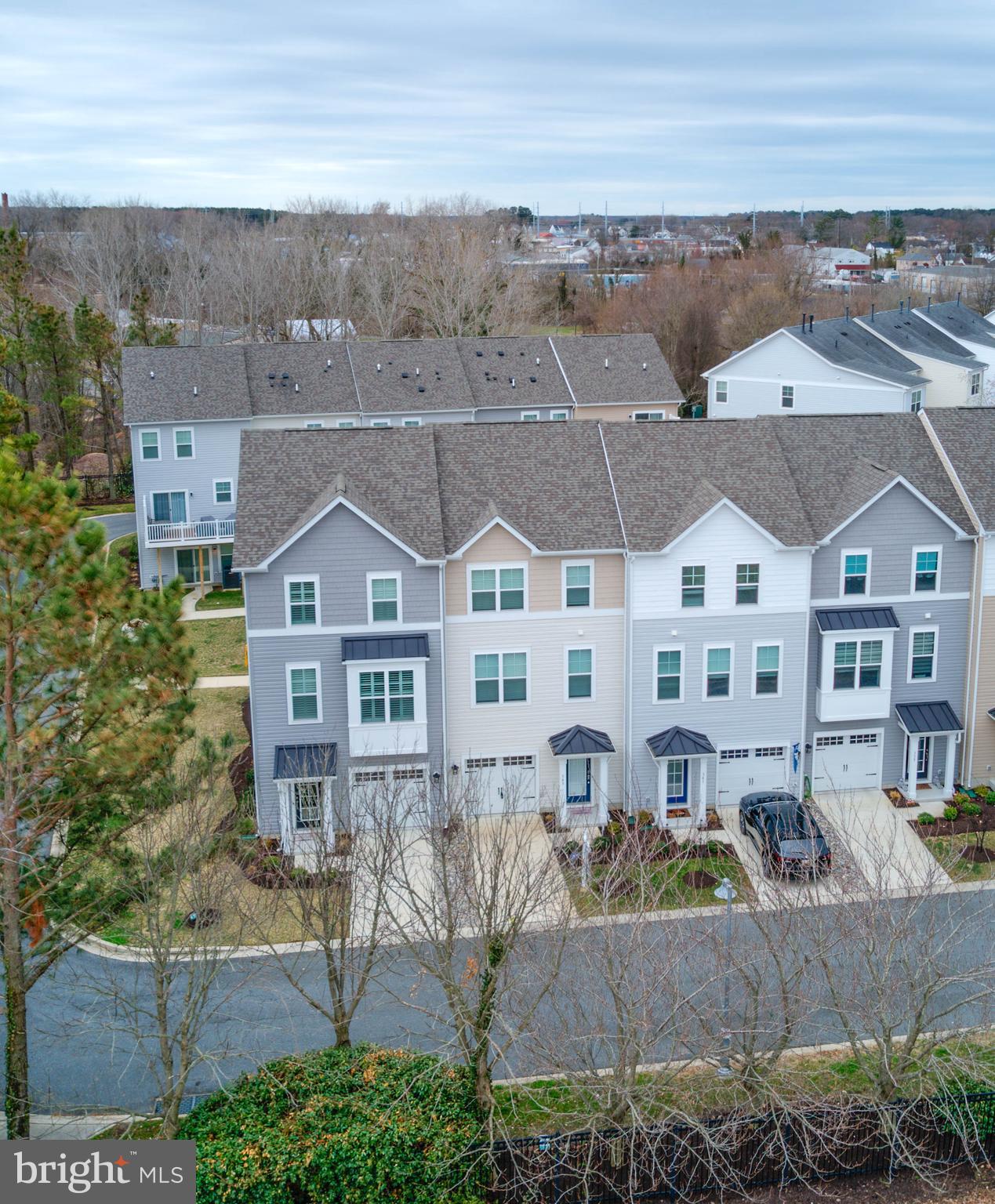 DEEP HARBOUR - Residential