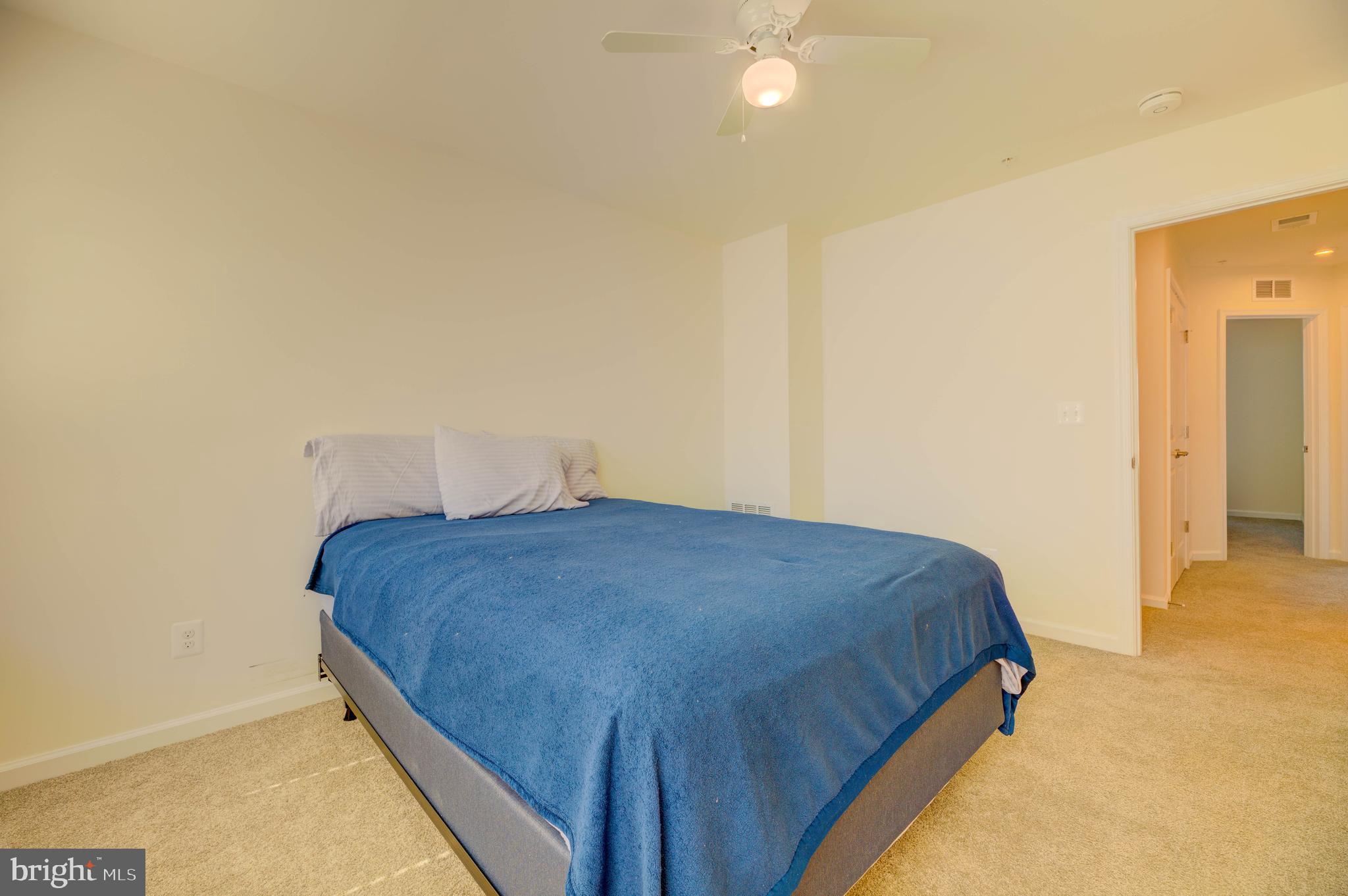 DEEP HARBOUR - Residential