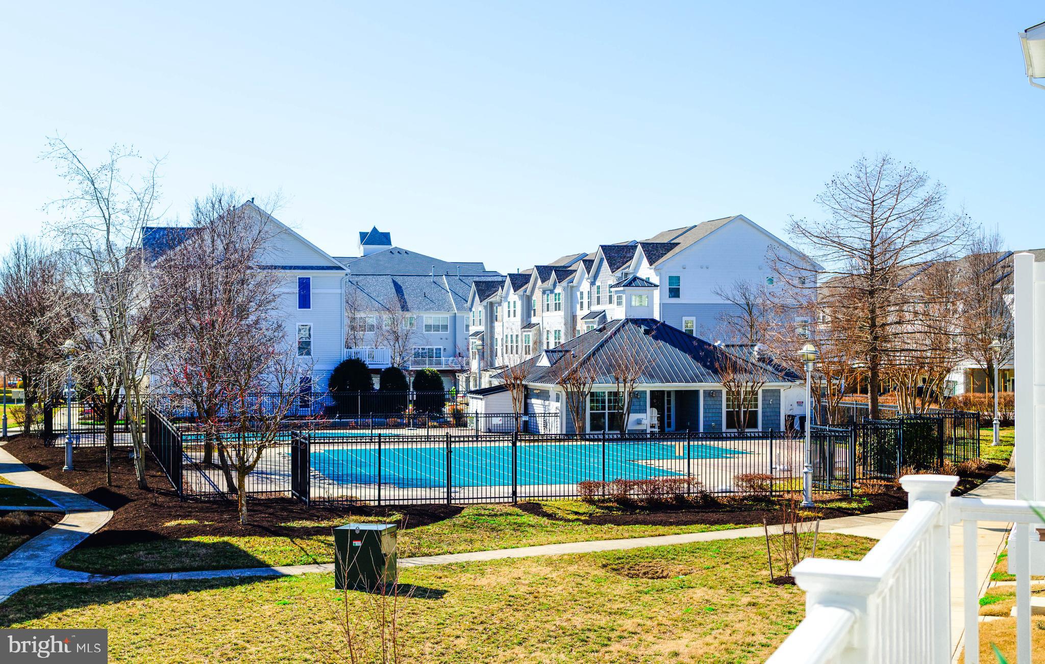 DEEP HARBOUR - Residential