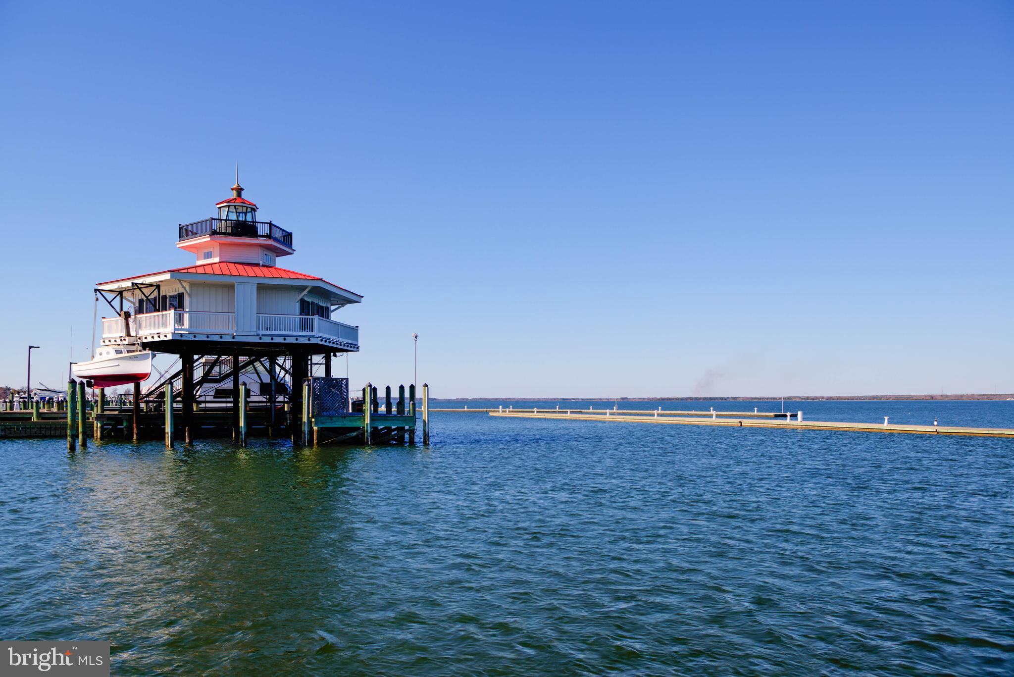 DEEP HARBOUR - Residential