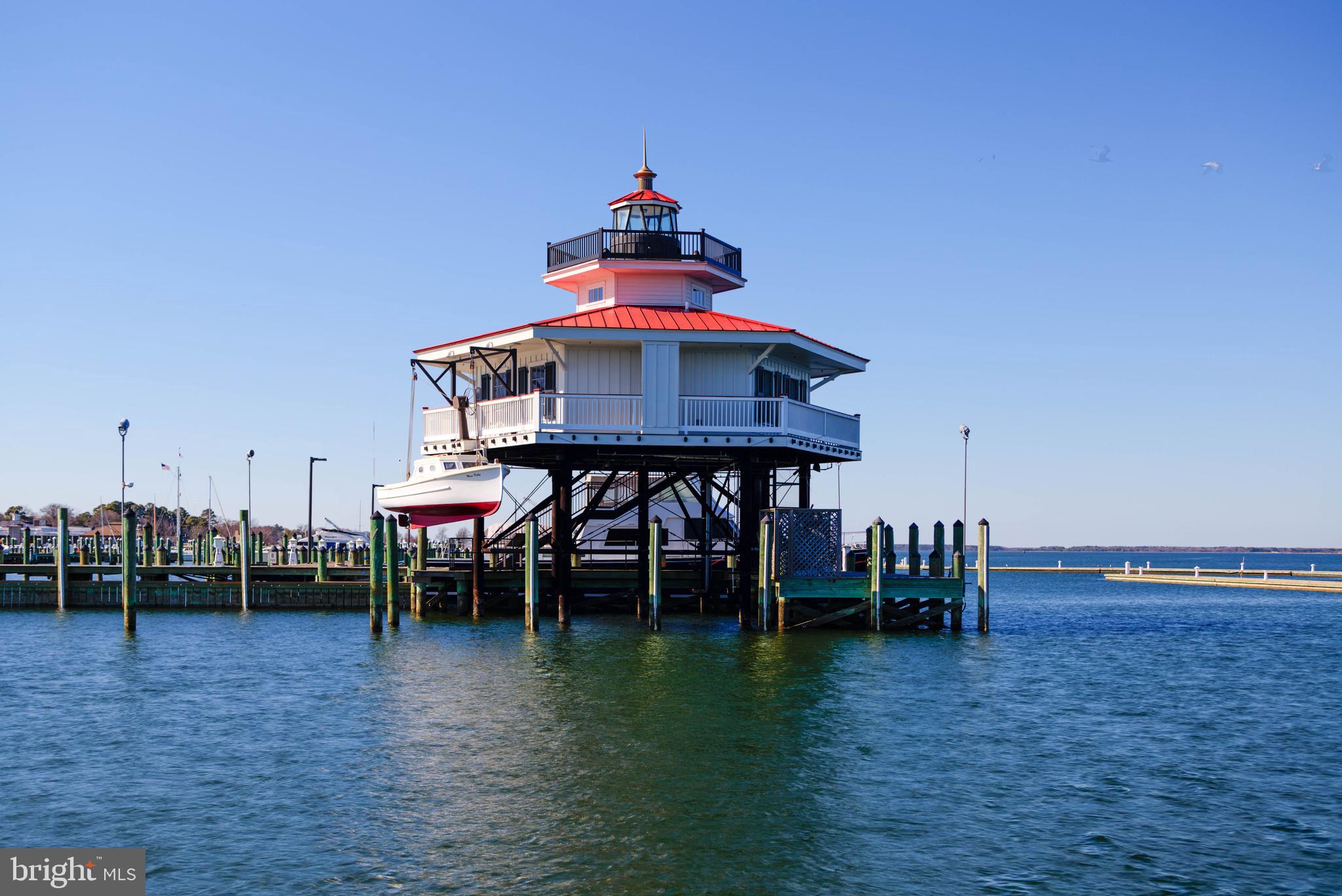 DEEP HARBOUR - Residential