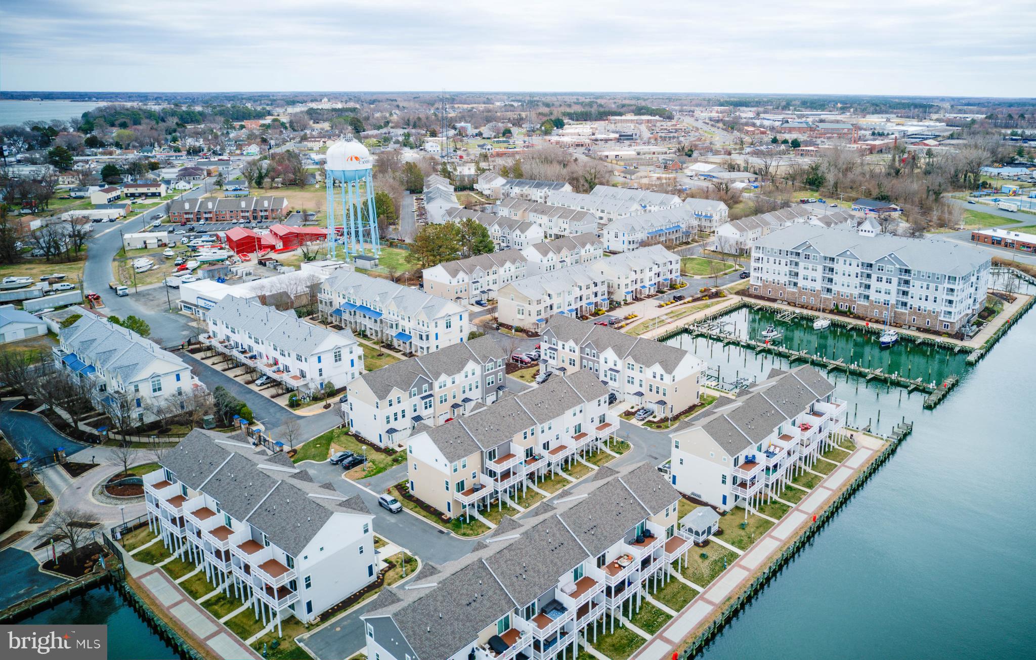 DEEP HARBOUR - Residential