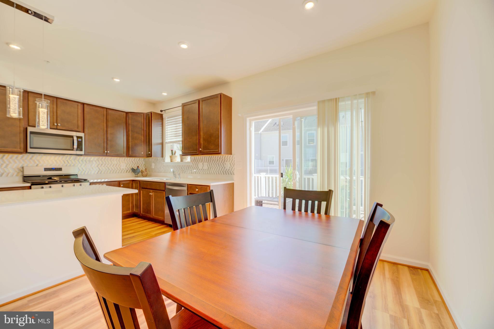 DEEP HARBOUR - Residential