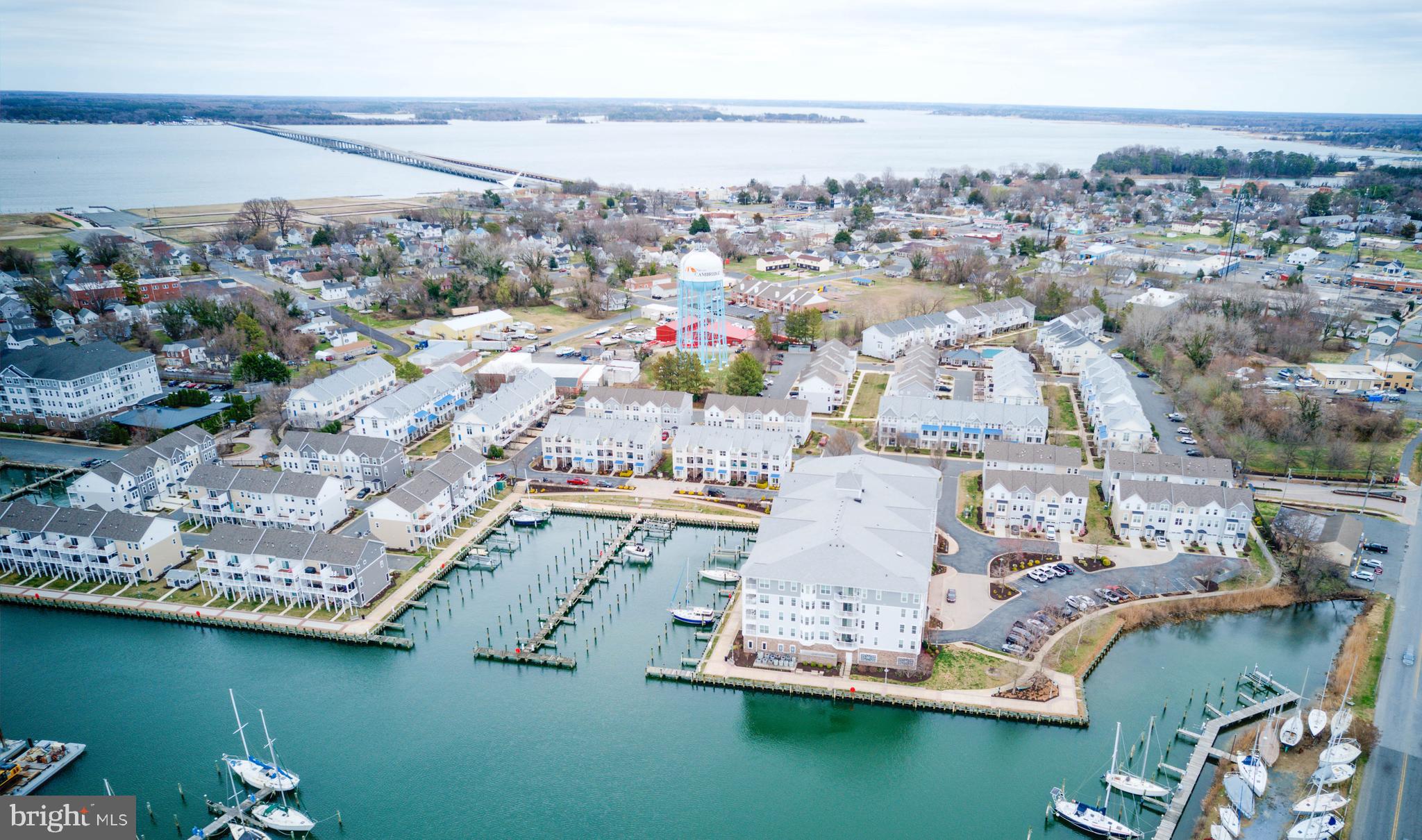 DEEP HARBOUR - Residential