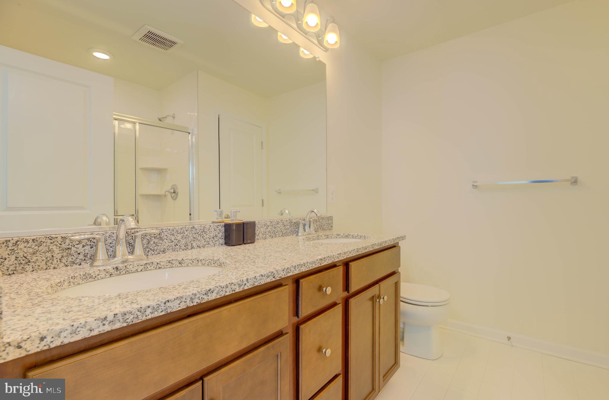 DEEP HARBOUR - Residential