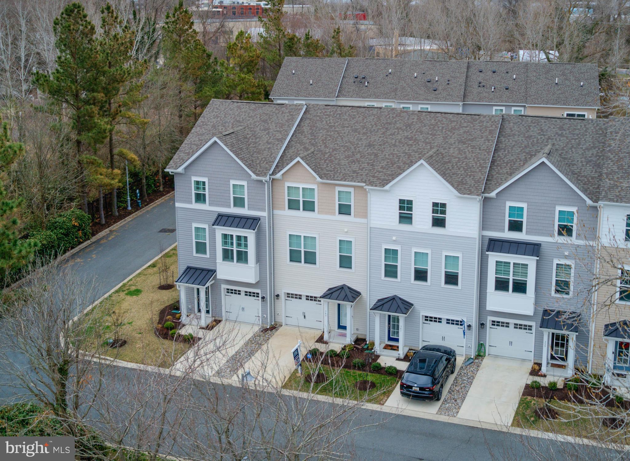 DEEP HARBOUR - Residential