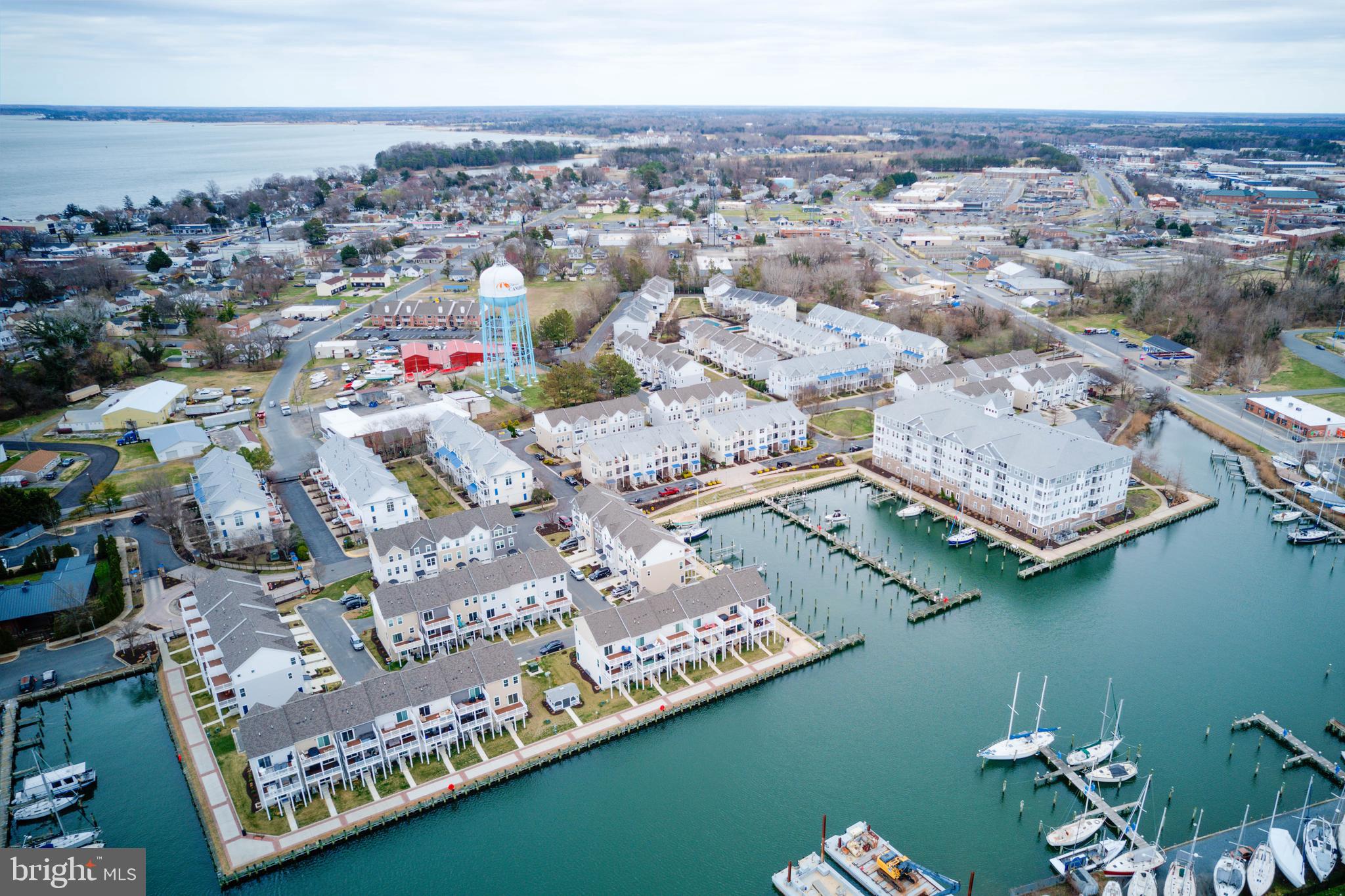 DEEP HARBOUR - Residential