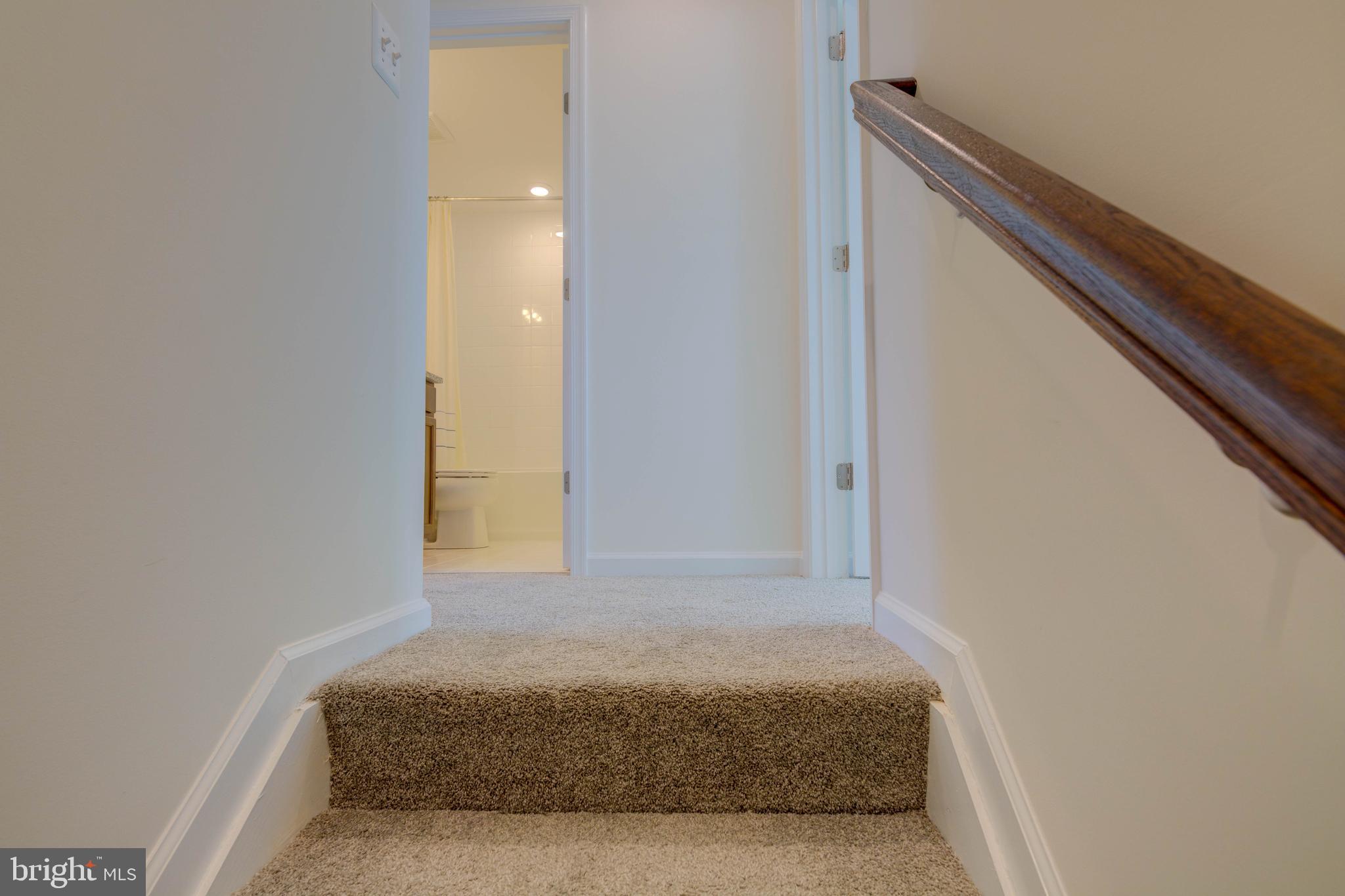 DEEP HARBOUR - Residential