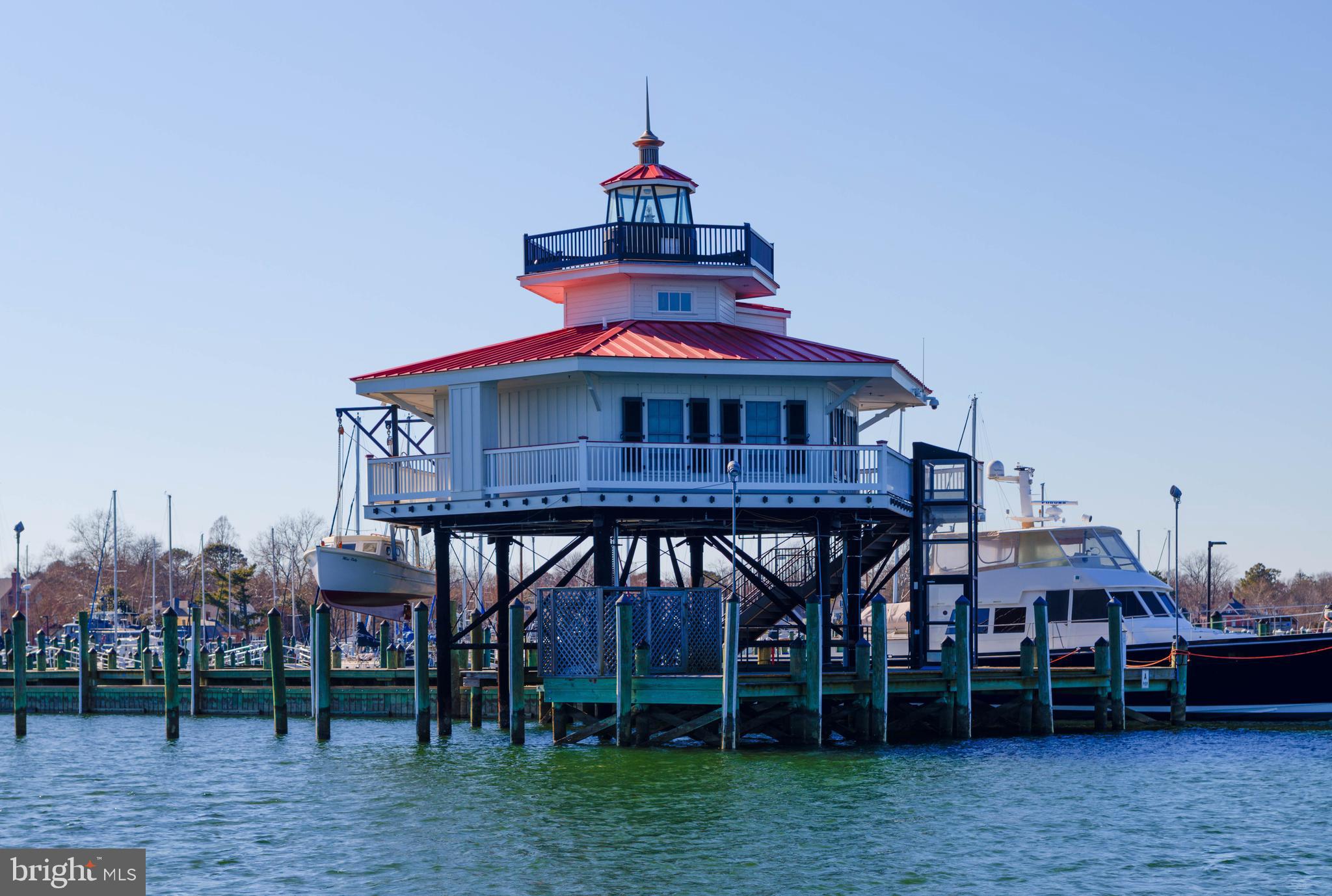 DEEP HARBOUR - Residential