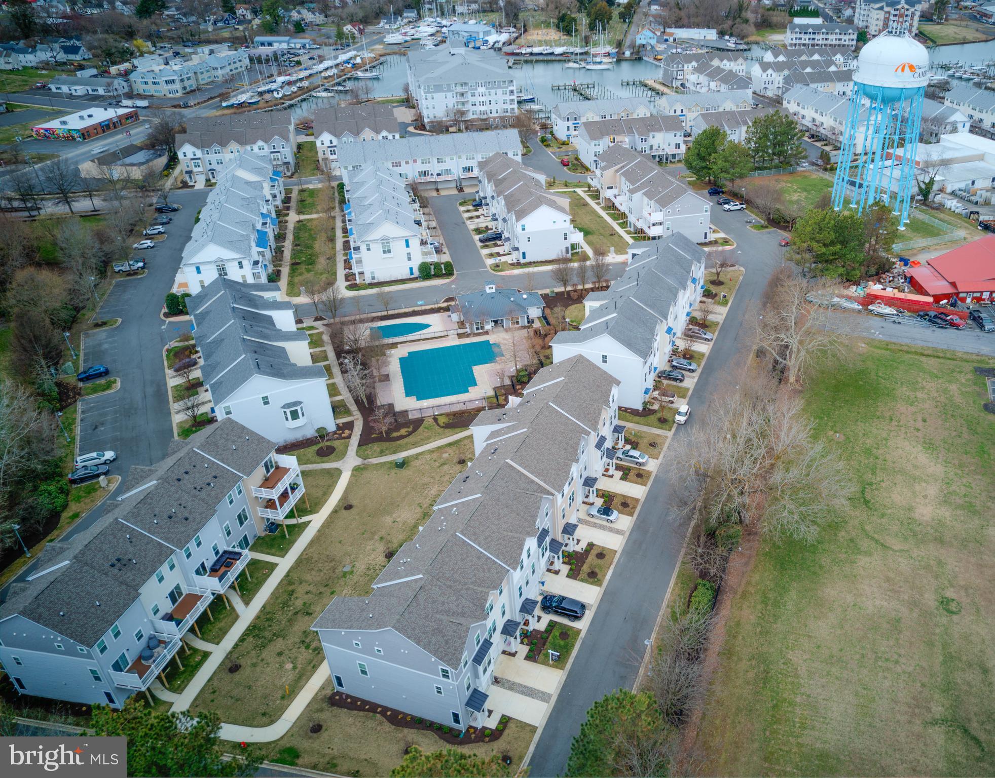 DEEP HARBOUR - Residential