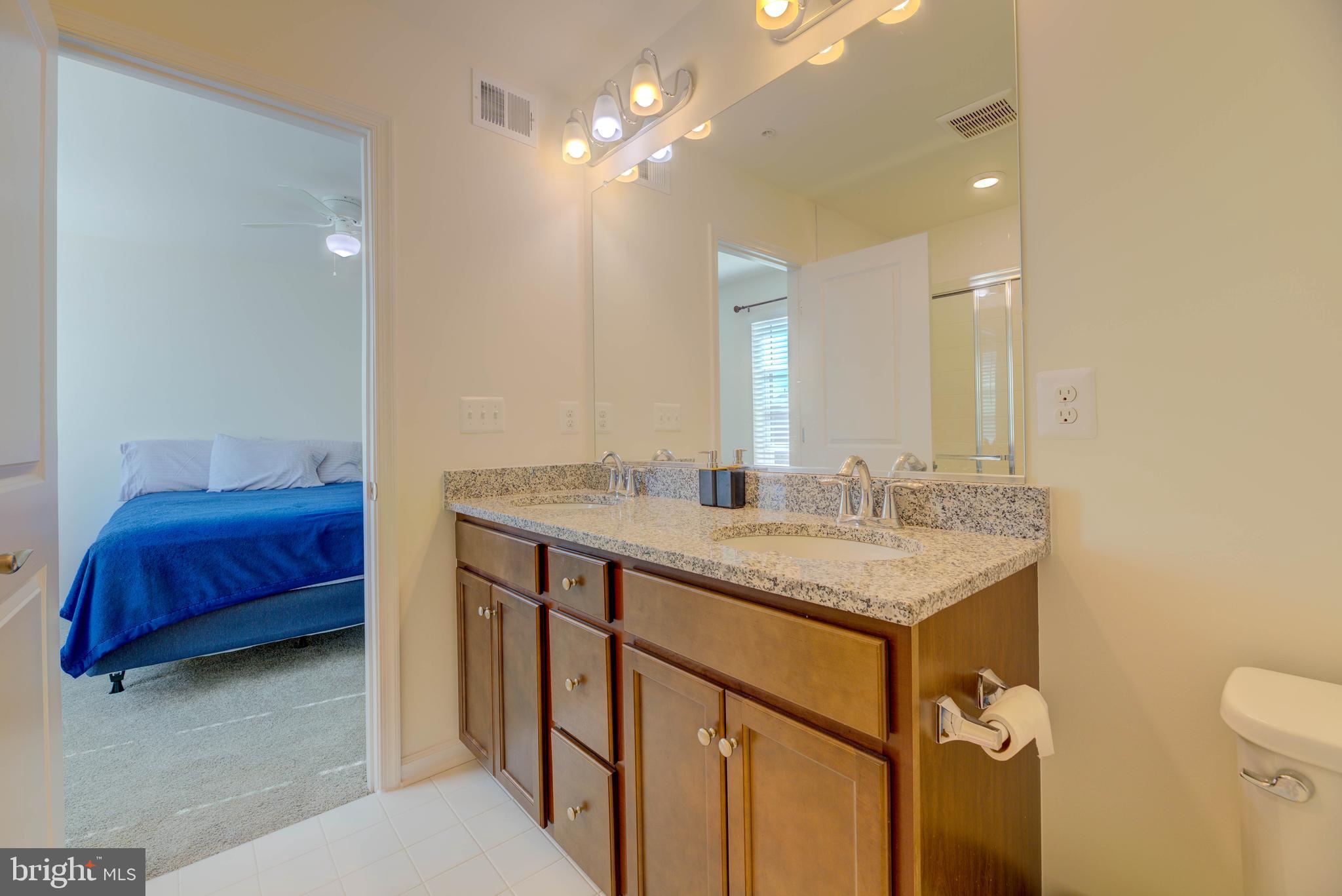 DEEP HARBOUR - Residential