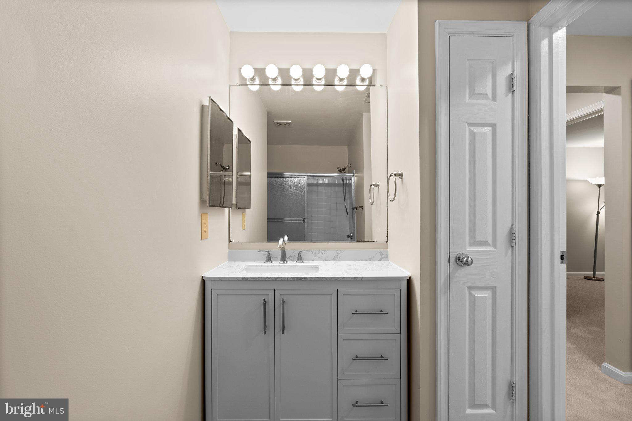 BRISTOL GREEN - Residential