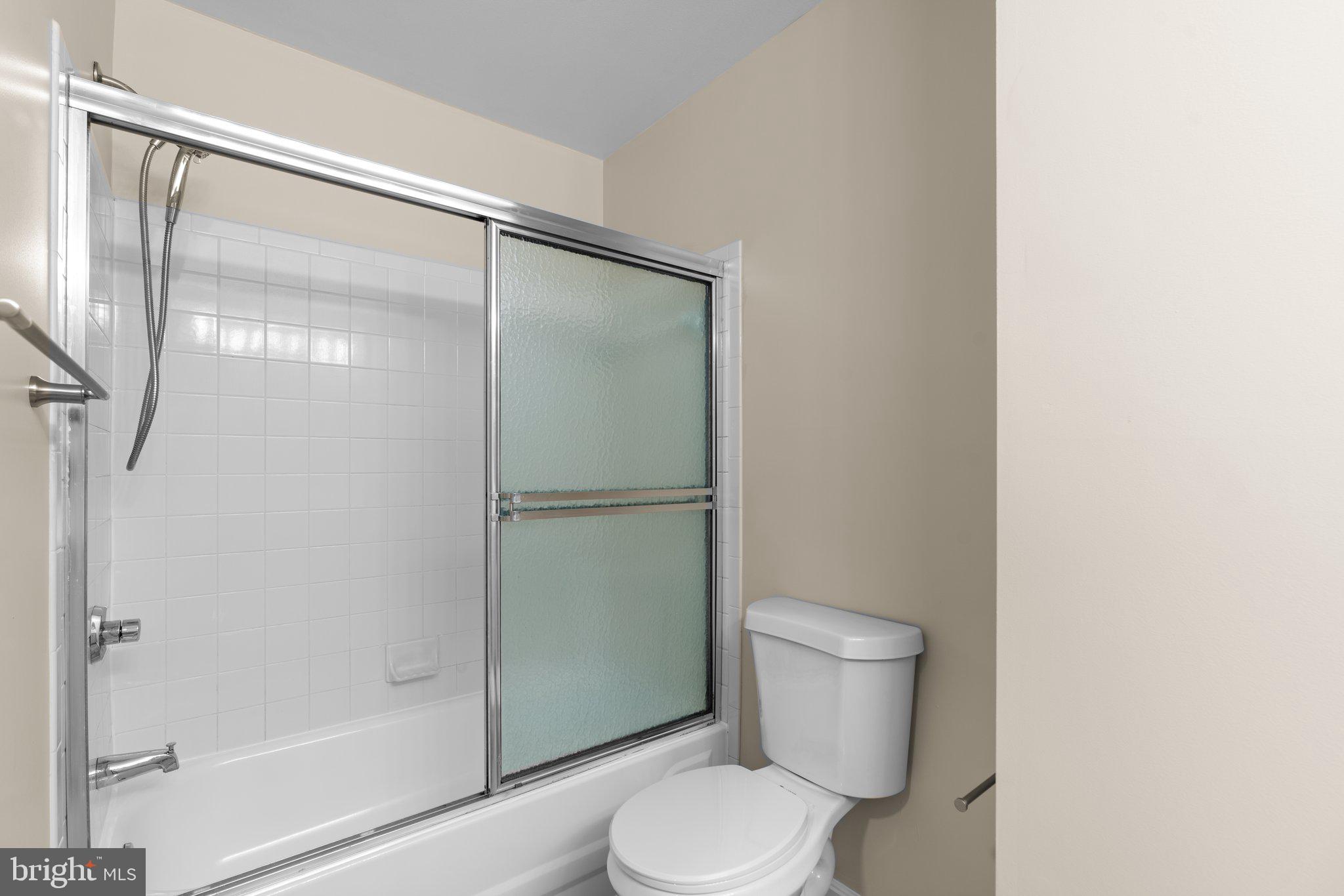 BRISTOL GREEN - Residential