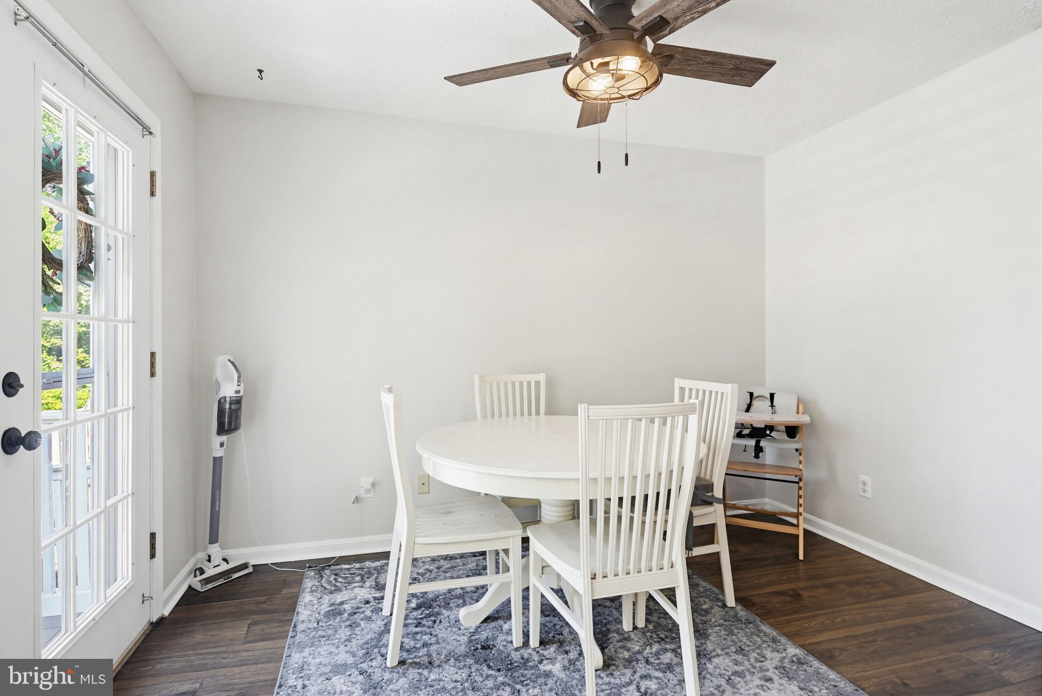 CONSTANT WOODS - Residential