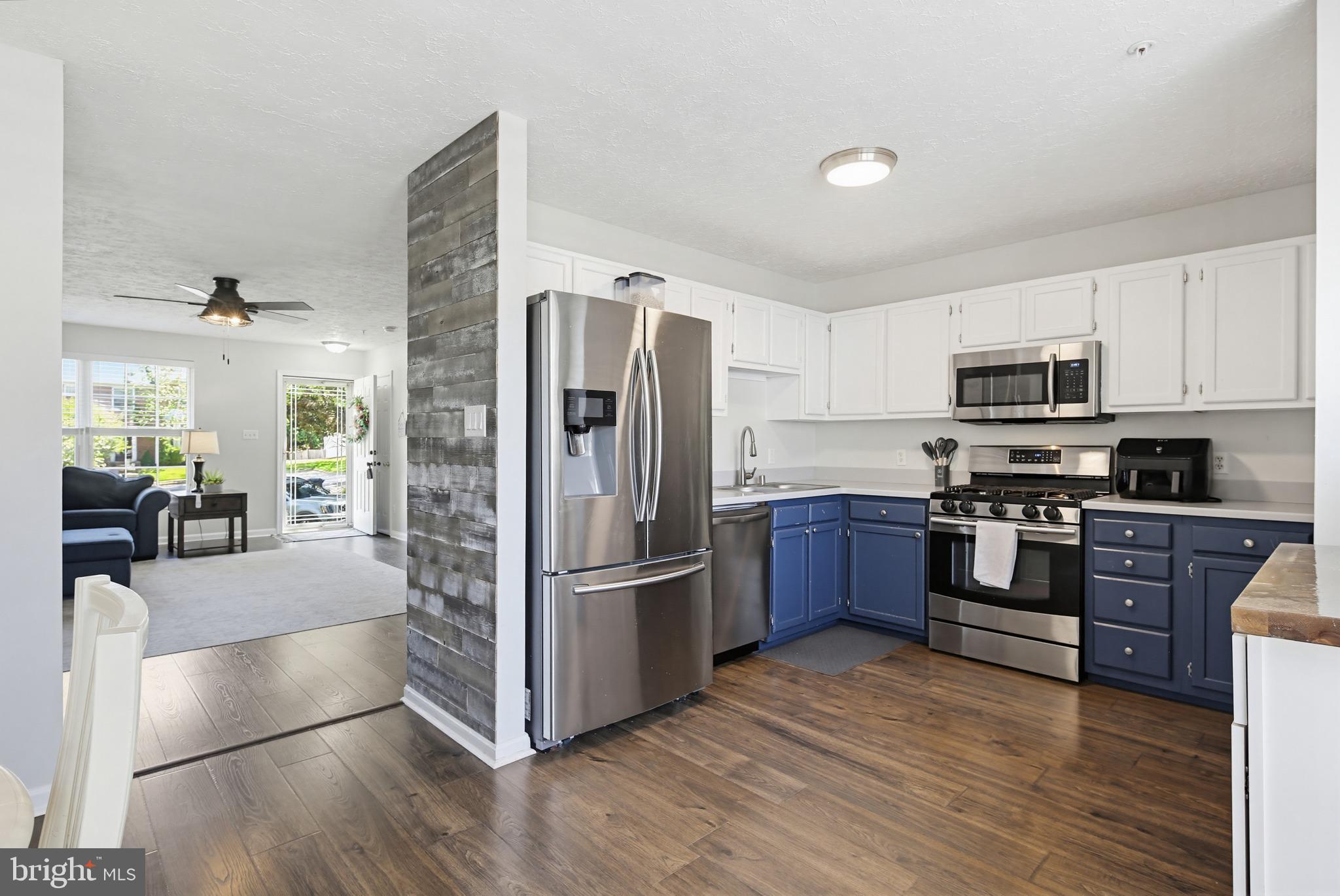 CONSTANT WOODS - Residential