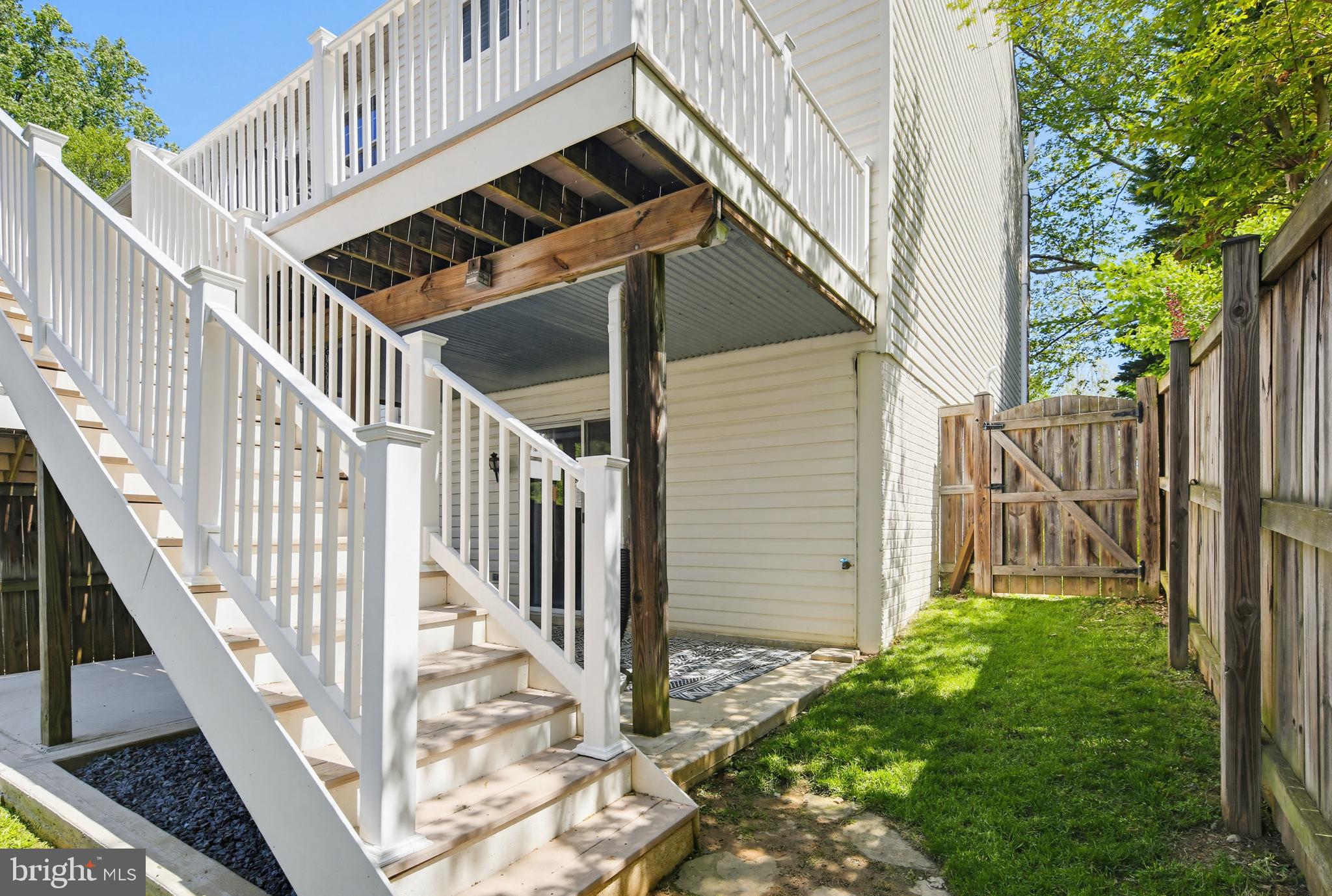 CONSTANT WOODS - Residential