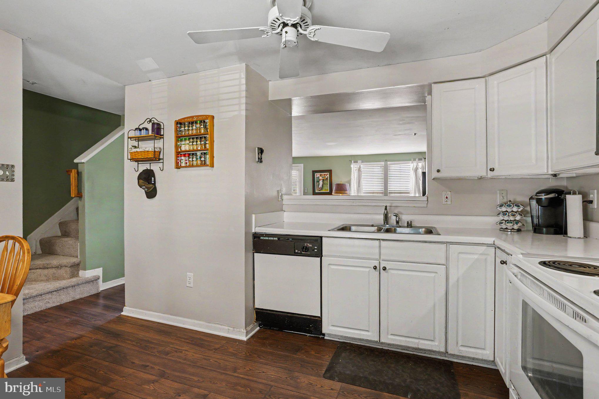 953 GAINSBOROUGH COURT 953