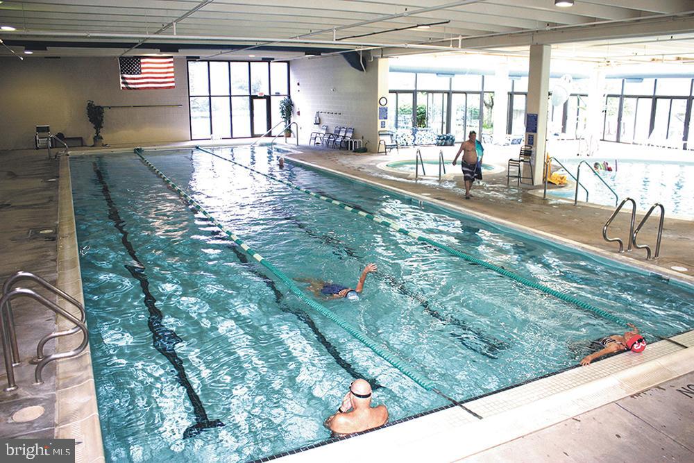 GREENS AT LEISURE WORLD - Residential