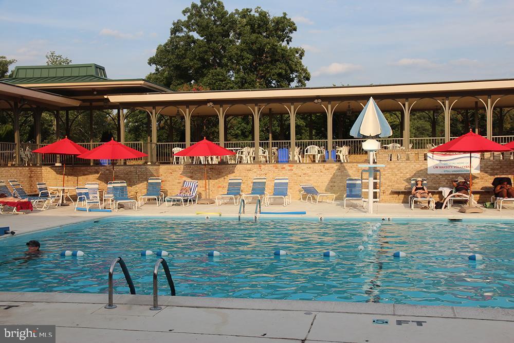 GREENS AT LEISURE WORLD - Residential