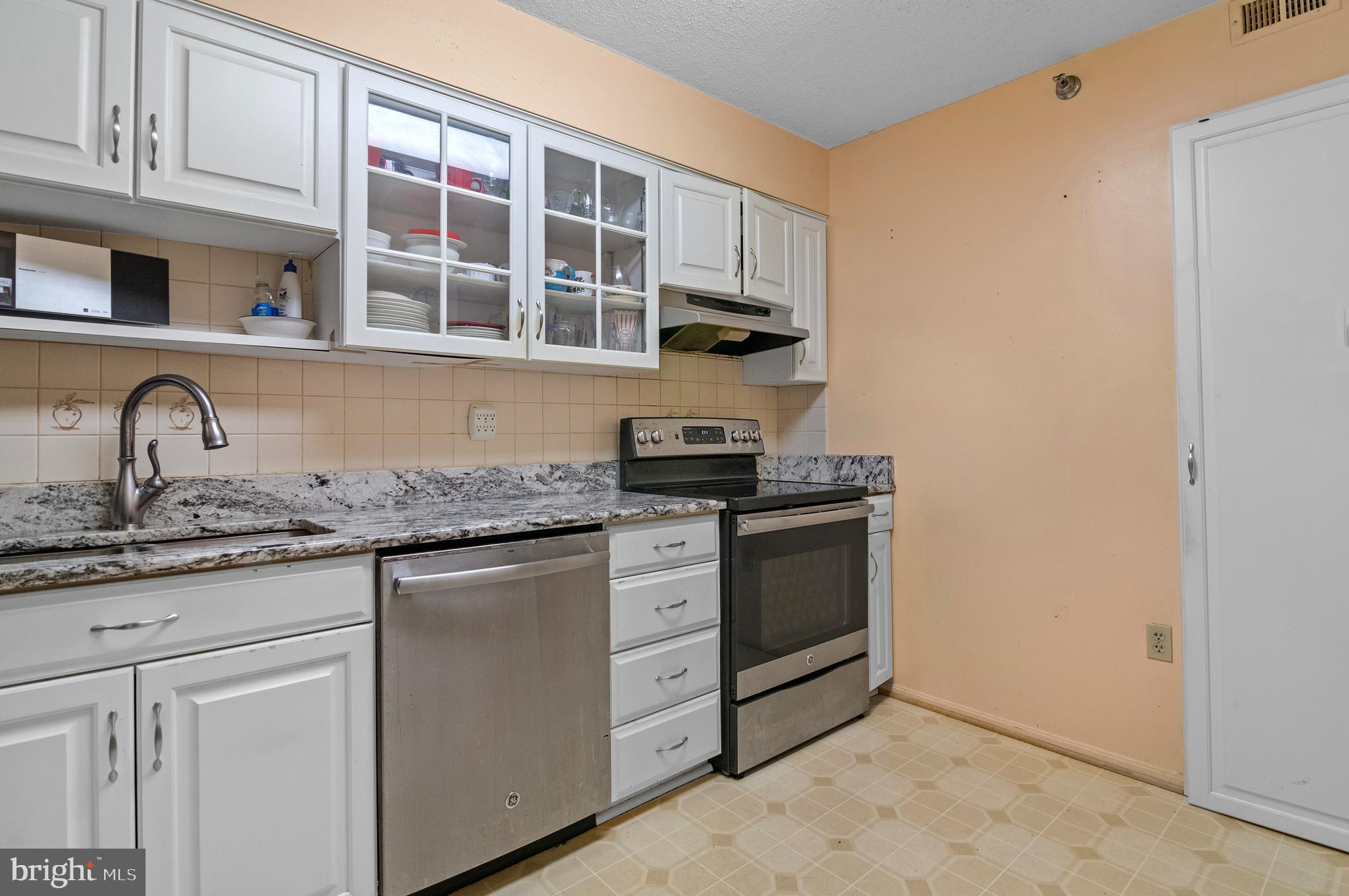 GREENS AT LEISURE WORLD - Residential