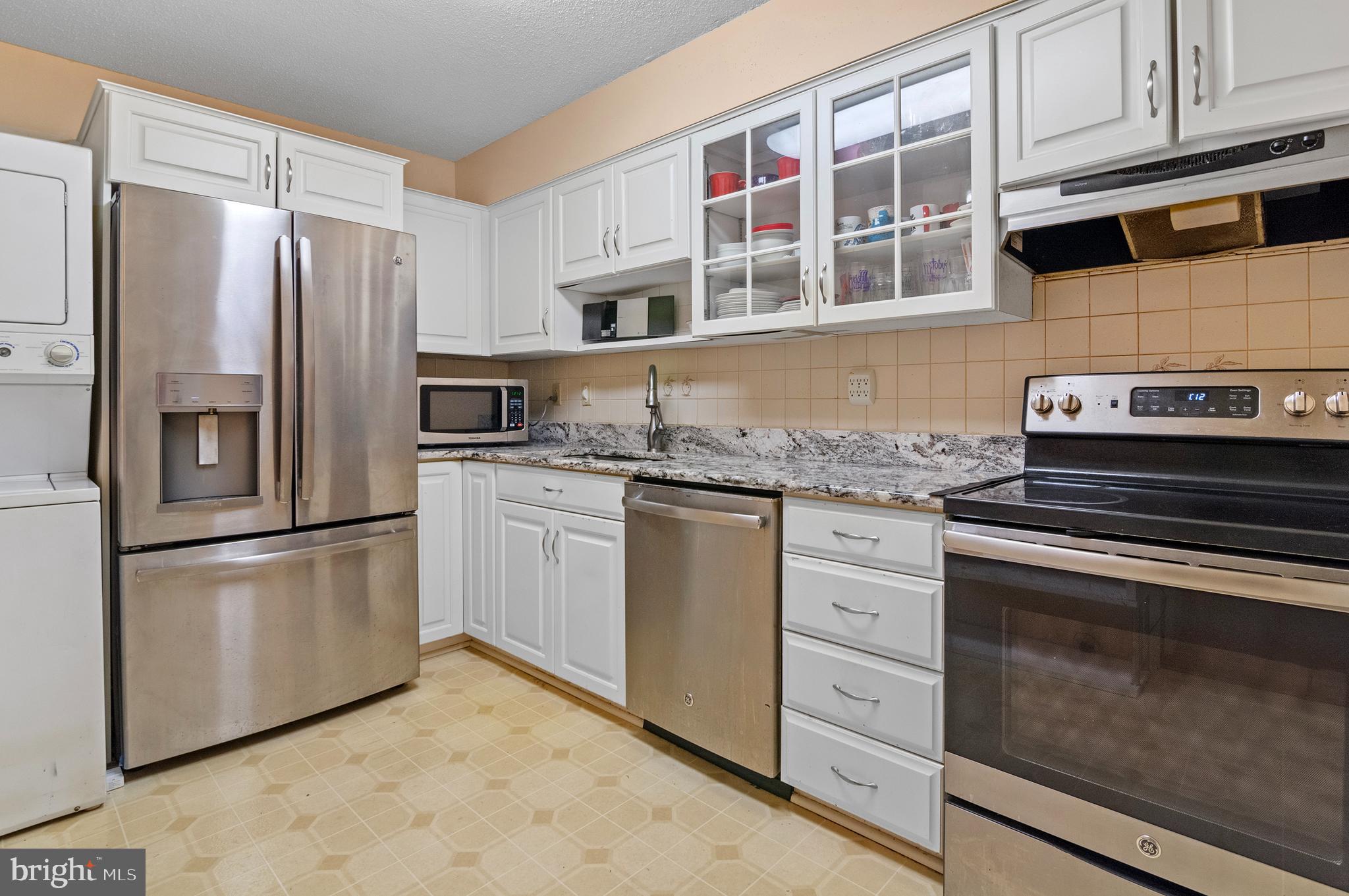 GREENS AT LEISURE WORLD - Residential