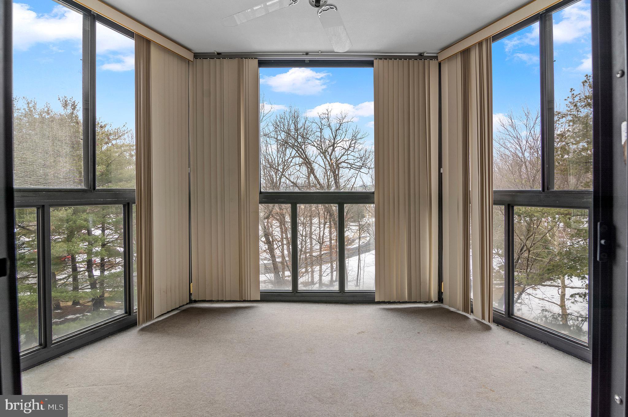 GREENS AT LEISURE WORLD - Residential