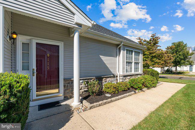 115 JOSIAH LANE