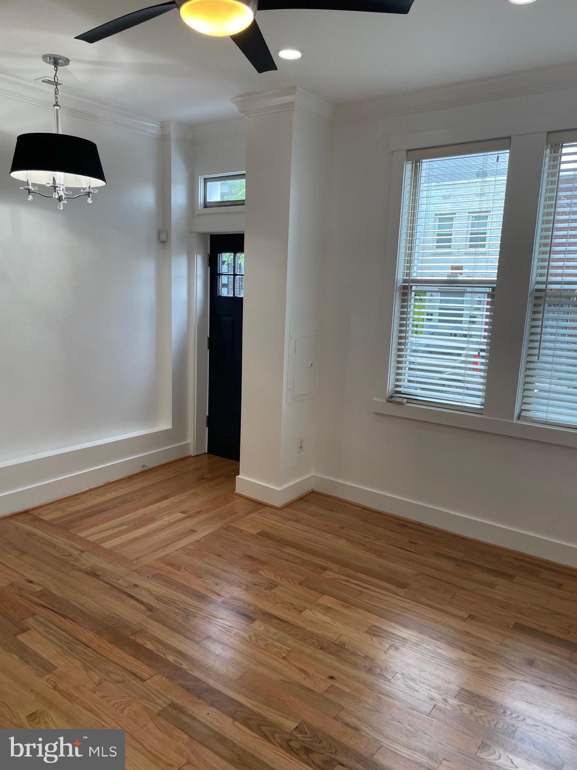 1604 LEVIS STREET NE