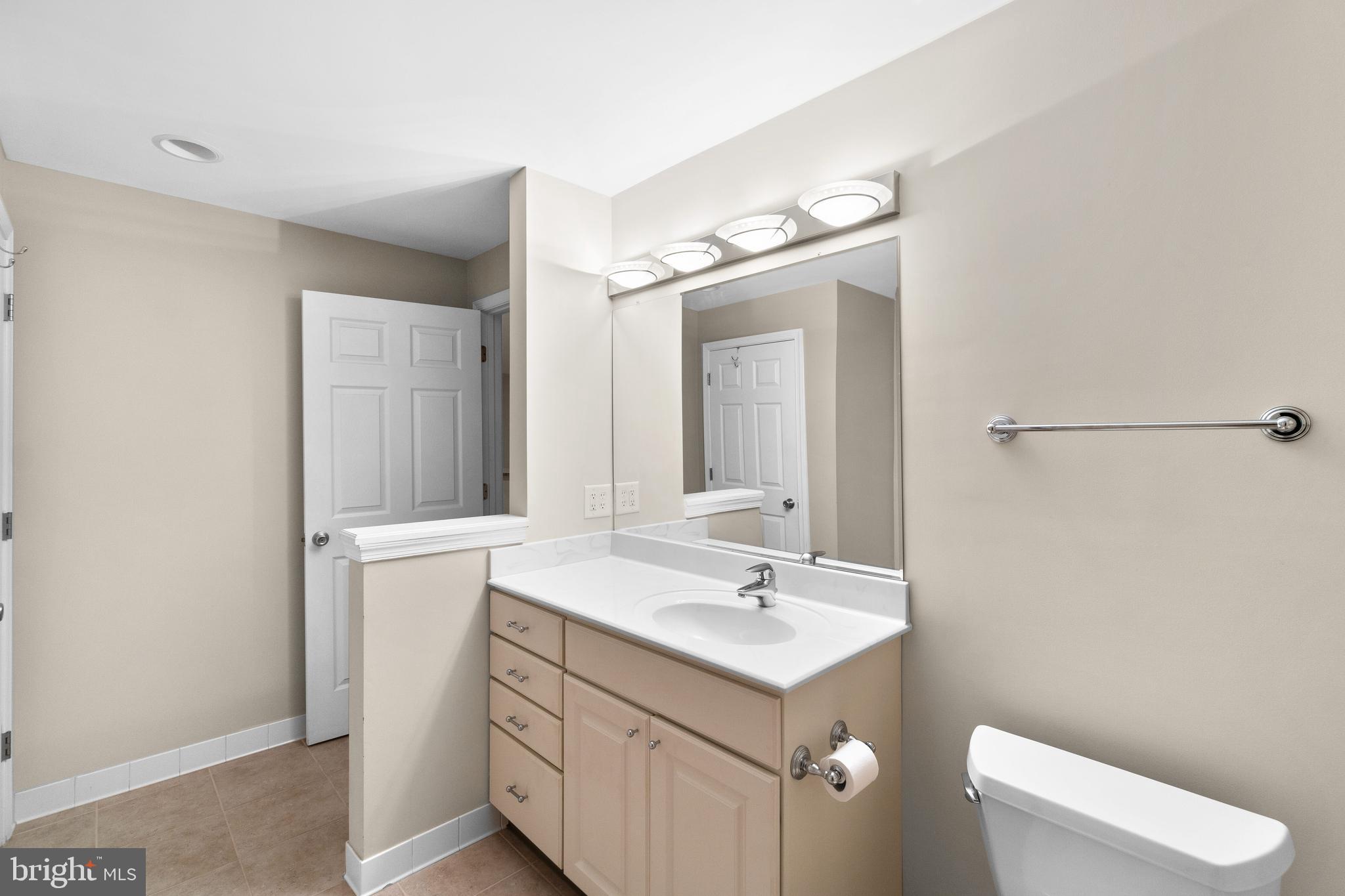 CROFTON FARMS - Residential