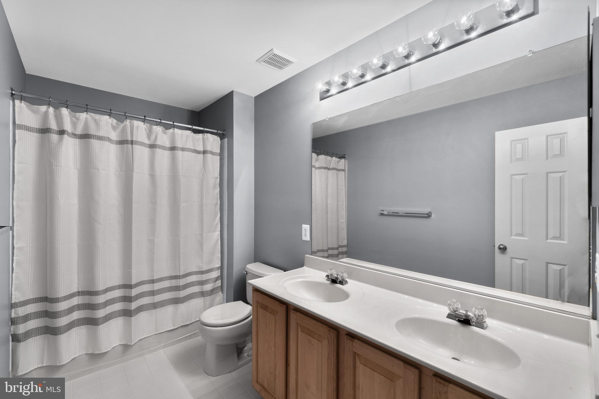 CROFTON FARMS - Residential